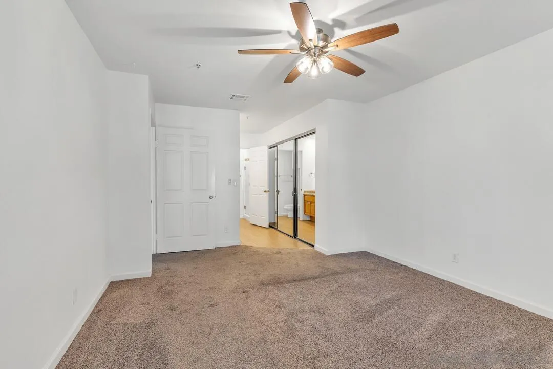 https://cdn.realtyfeed.com/cdn/127/250039253/1793d01f1adb4811d9717f3b2876a97e.webp