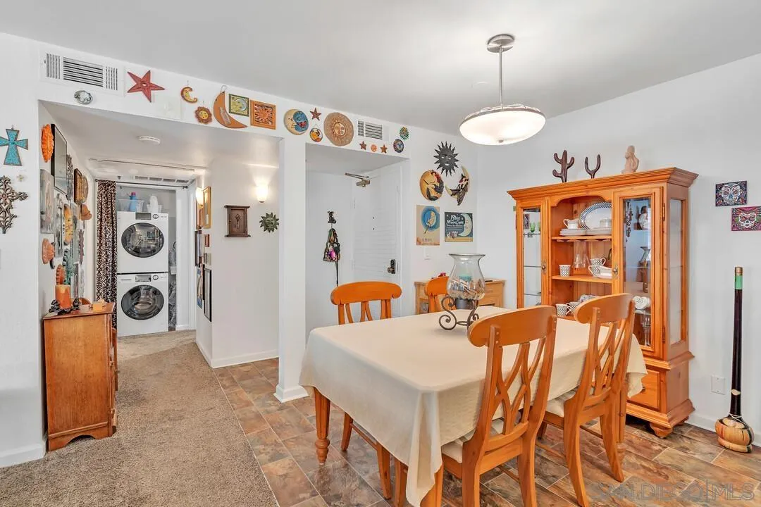 Photo #13: 250039253 Listing: Photo #13