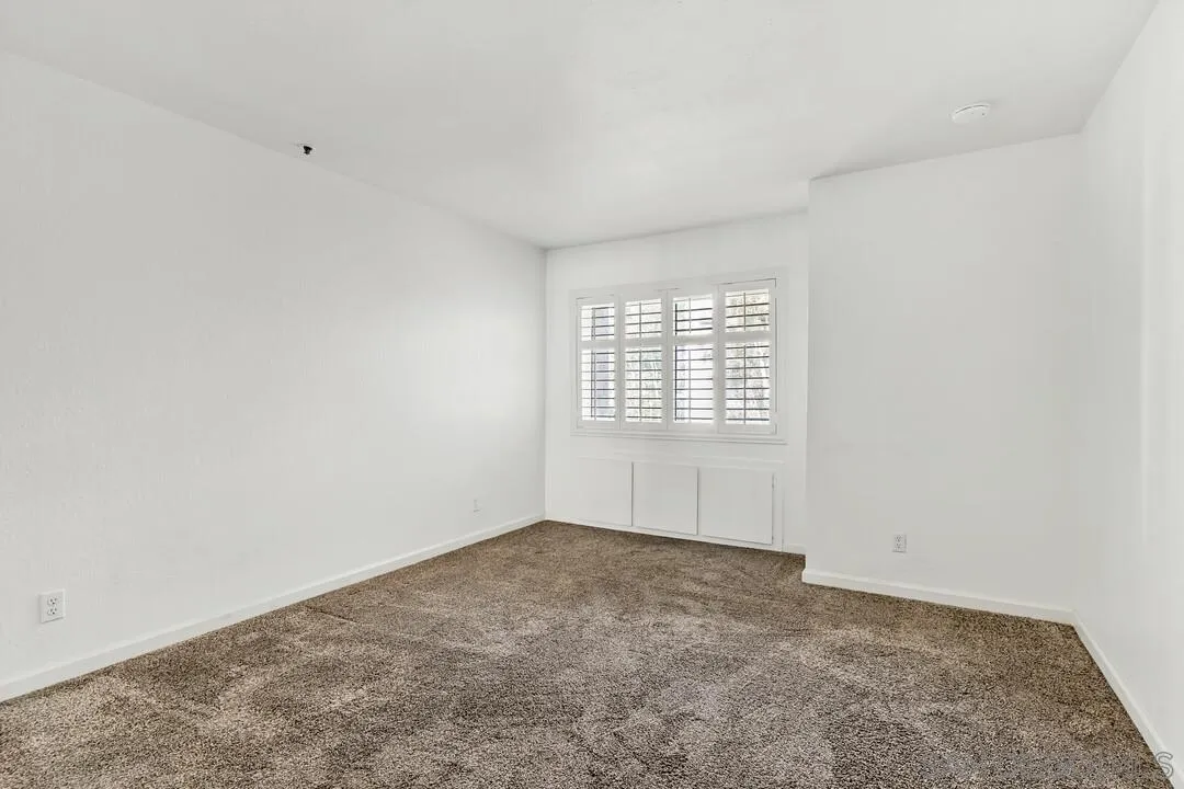 https://cdn.realtyfeed.com/cdn/127/250039253/b30ac428077d591305ecb31728854931.webp