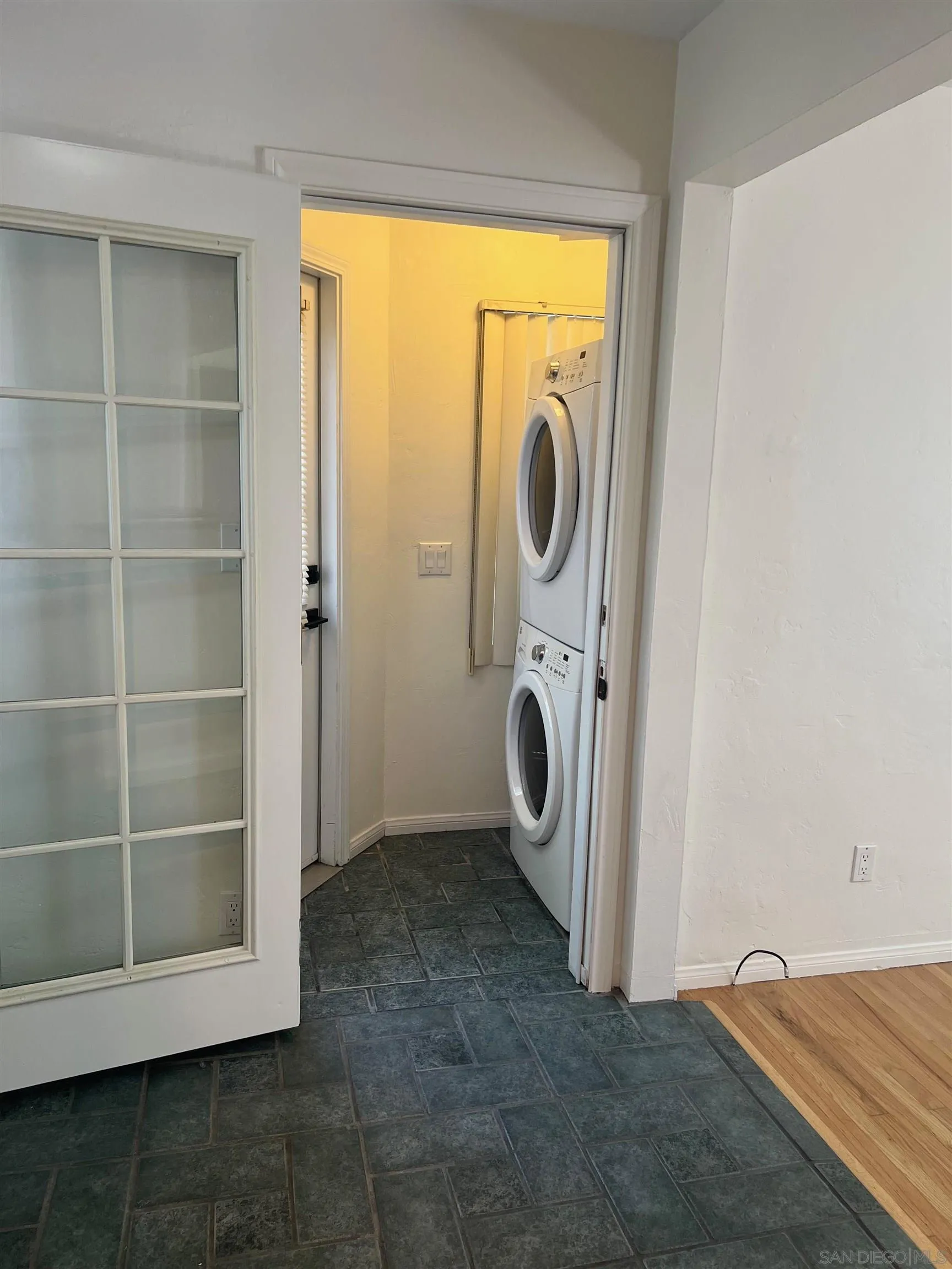 Photo #9: 250039257 Listing: Photo #9