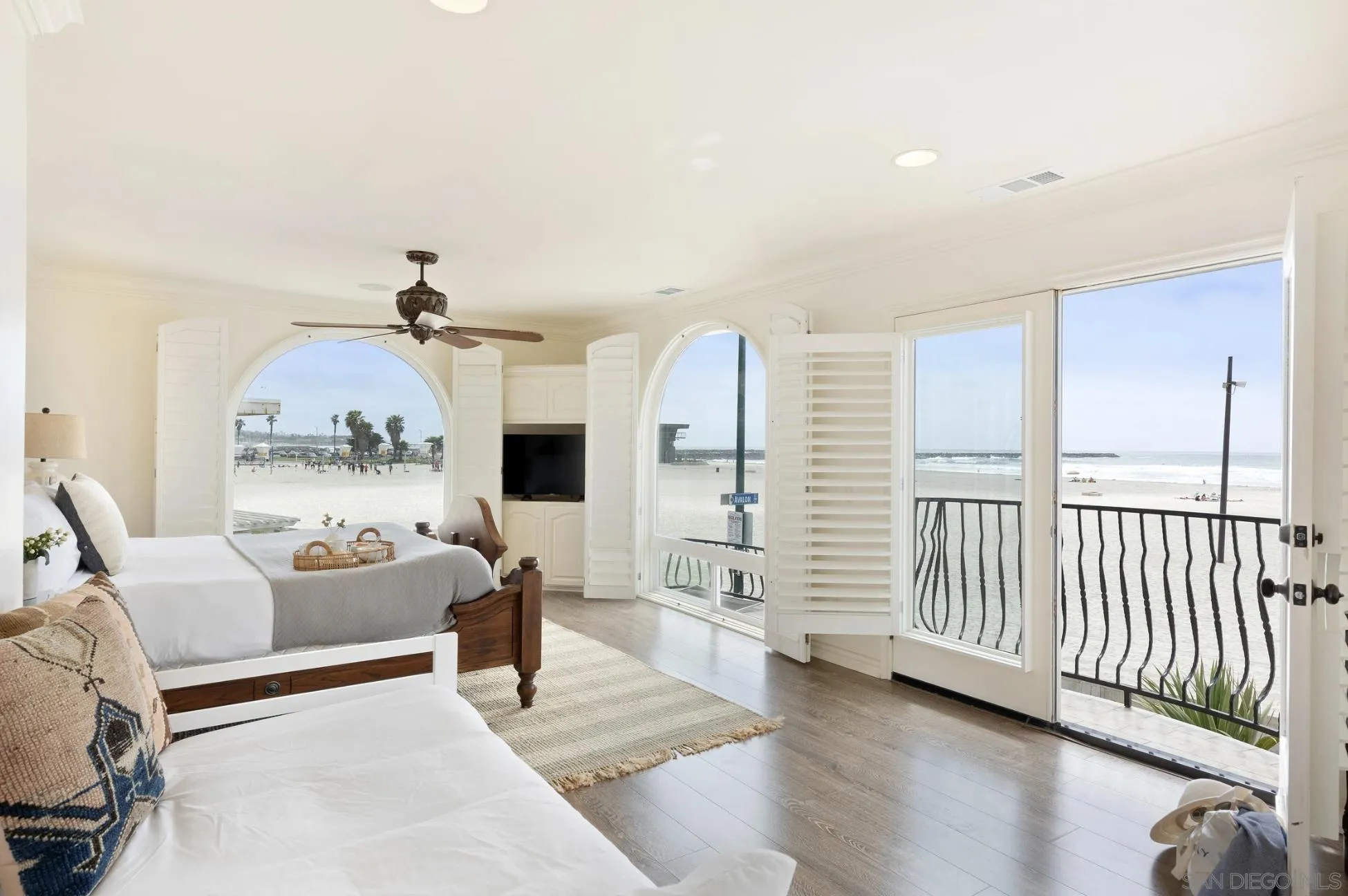 https://cdn.realtyfeed.com/cdn/127/250039263/1f6226f31b236b86a66a02959c2b3e60.webp