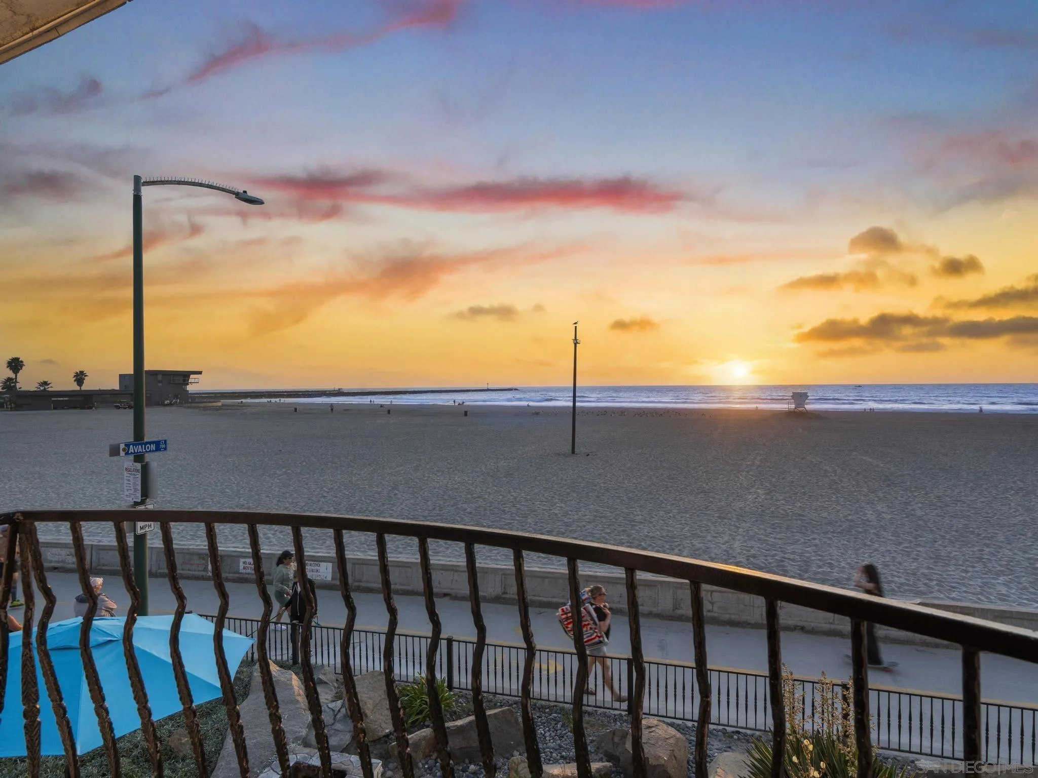 https://cdn.realtyfeed.com/cdn/127/250039263/6276ffd661a19dcfd743cc7d49c76078.webp
