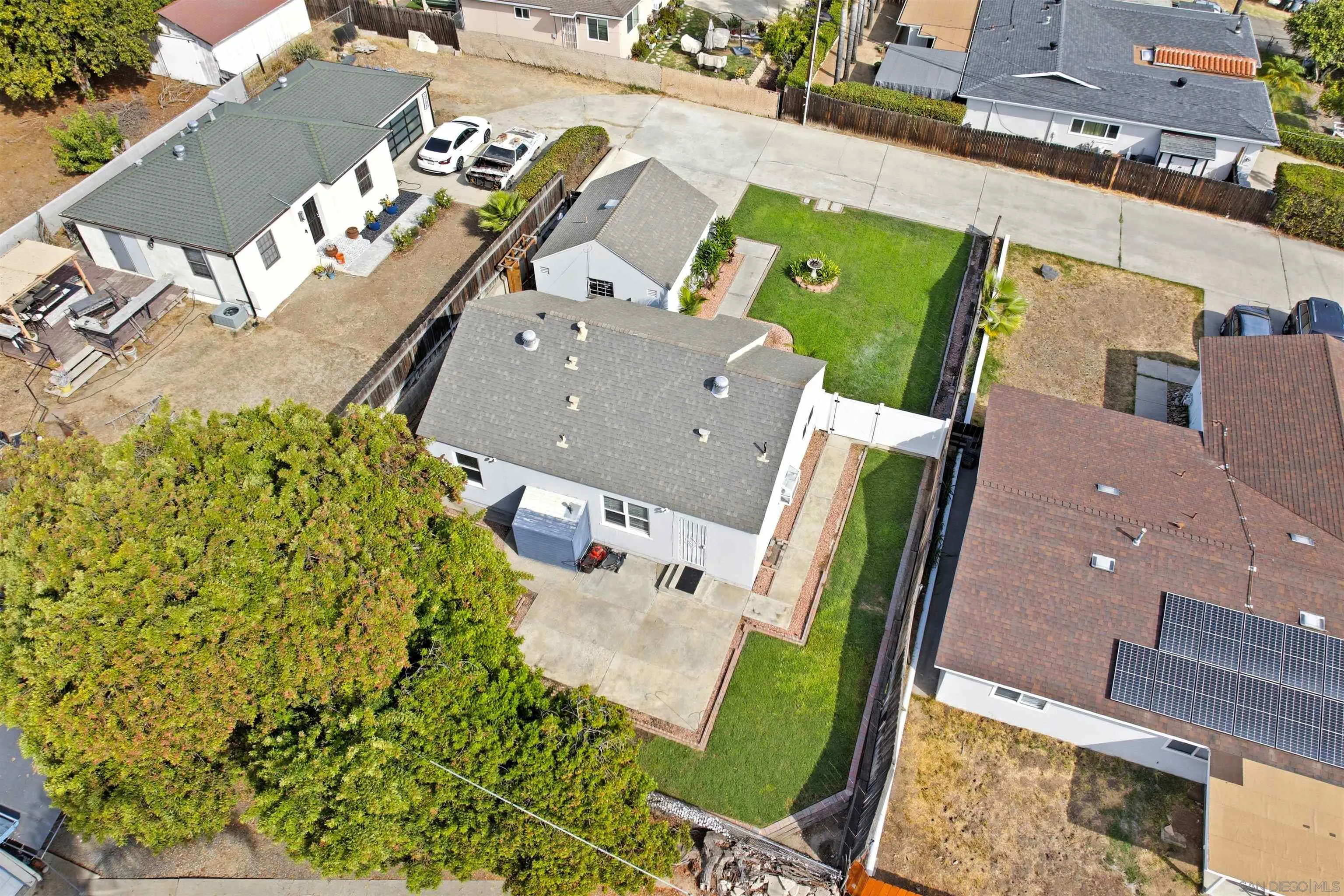 https://cdn.realtyfeed.com/cdn/127/250039264/075cf87a9c1f208b05502cc1f8ba853c.webp
