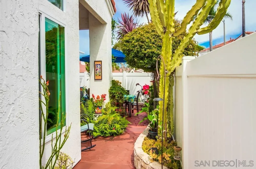 https://cdn.realtyfeed.com/cdn/127/250039270/0c0a8483859d90d0c58edcdb01f7a471.webp
