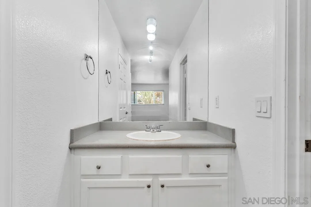9860 Dale Ave UNIT A12, Spring Valley, CA, 91977 9860 Dale Ave UNIT A12, Spring Valley, CA, 91977