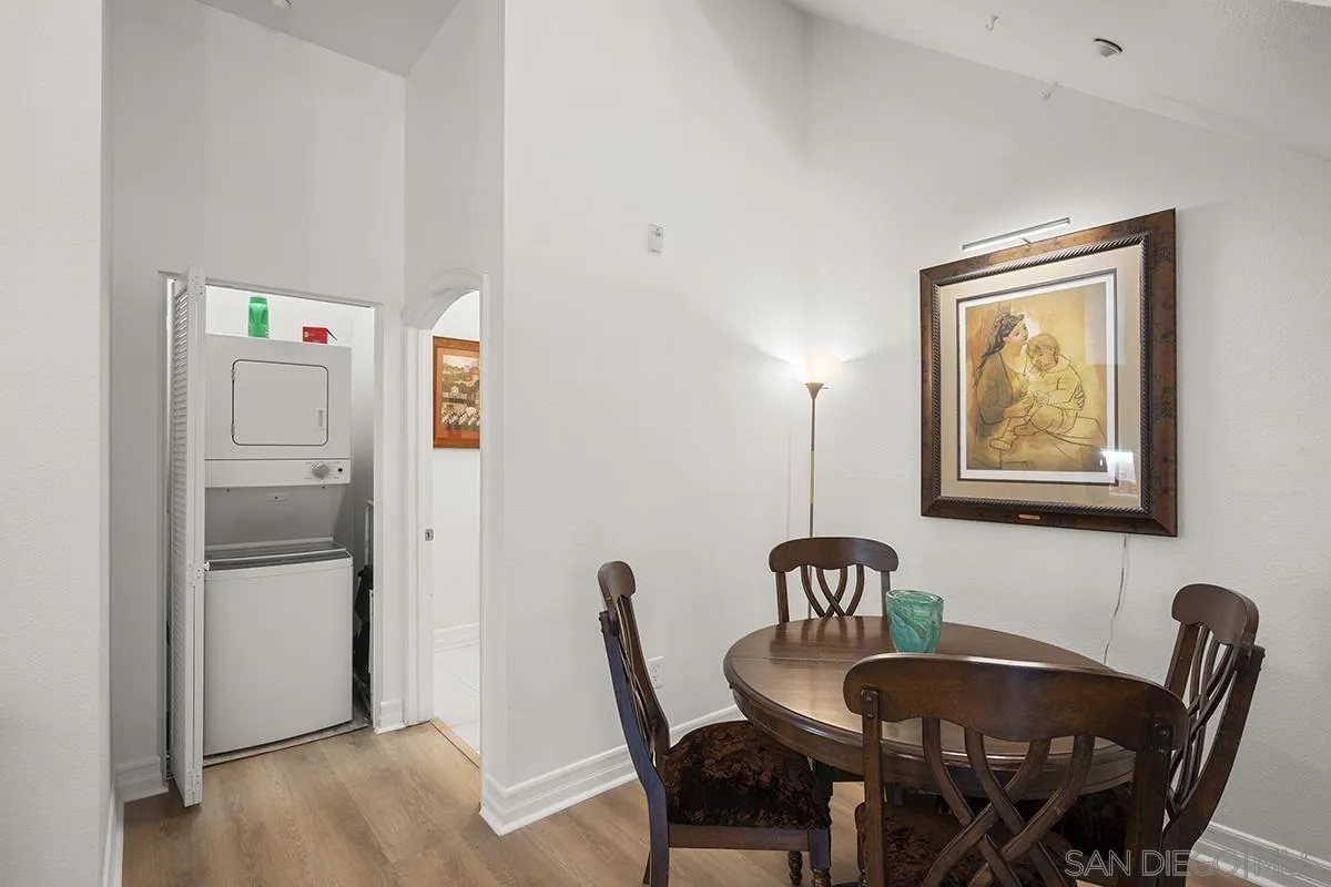 https://cdn.realtyfeed.com/cdn/127/250039275/0bc10d73a46b64735c6c7acd5e054f23.webp