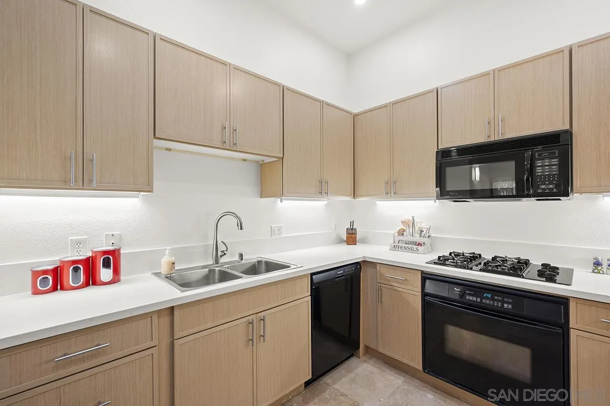 Photo #4: 250039275 Listing 