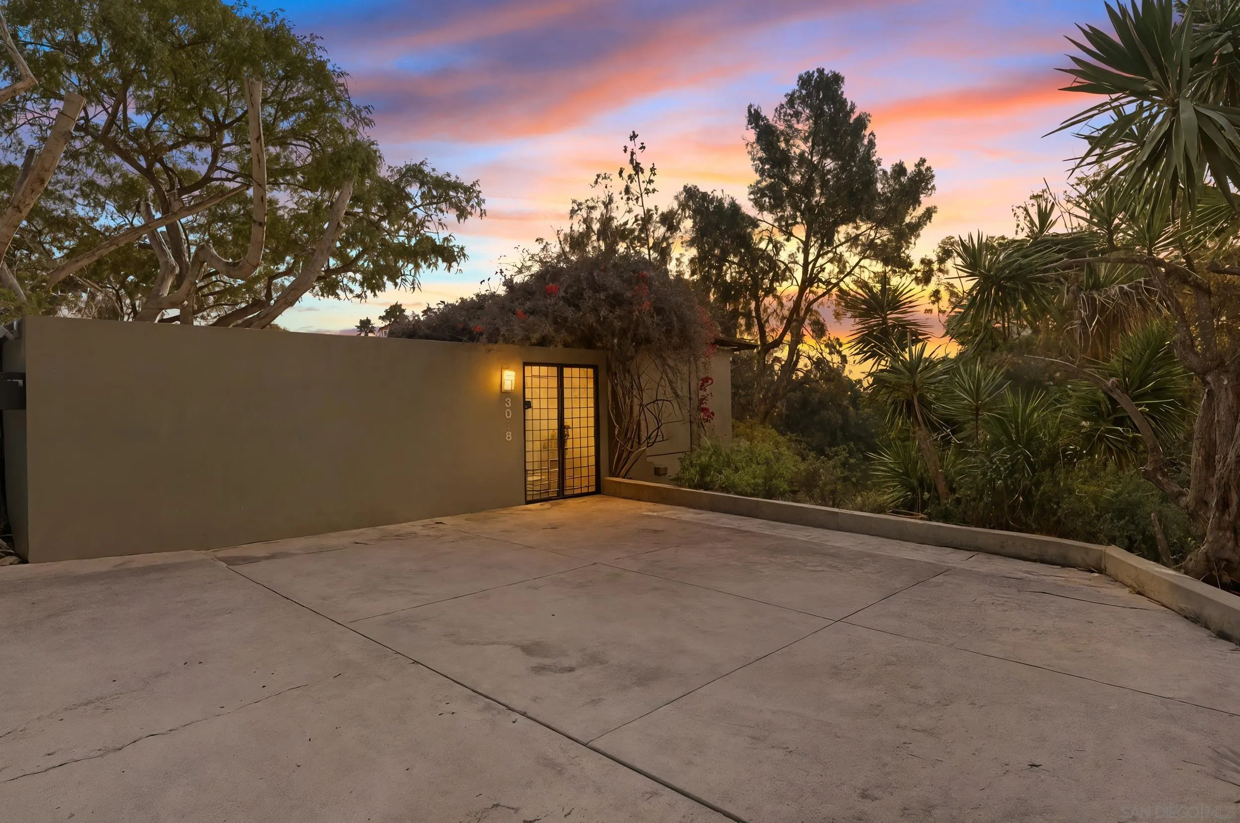 https://cdn.realtyfeed.com/cdn/127/250039278/33a18f0d0a1cc17264dc5713e0e1d618.webp