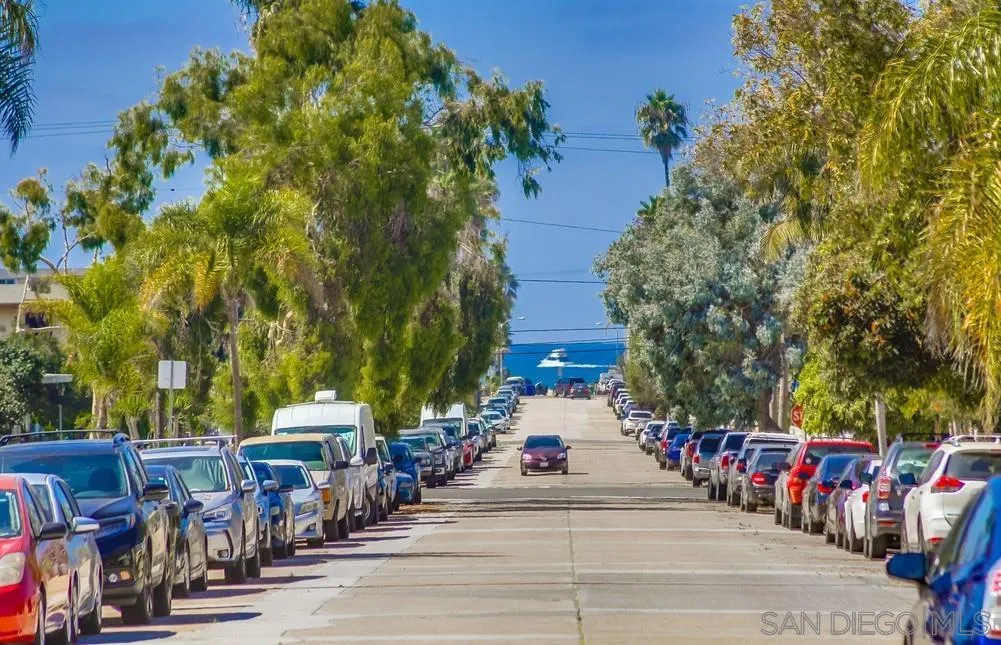 https://cdn.realtyfeed.com/cdn/127/250039281/2ed8213dd657b8e2cad65b4a7c1cbd32.webp