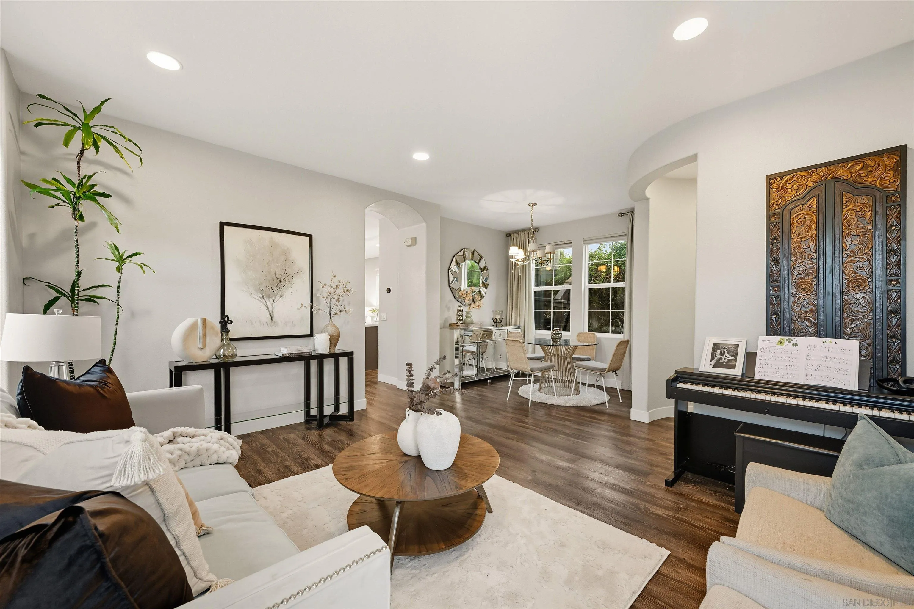 https://cdn.realtyfeed.com/cdn/127/250039283/bfd935d01510dd170975a9e18bdf75ab.webp
