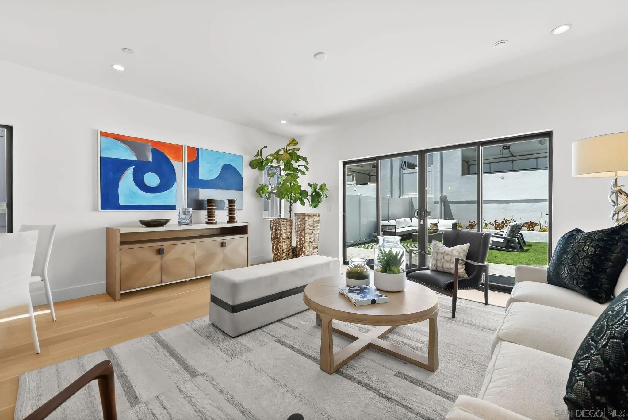 https://cdn.realtyfeed.com/cdn/127/250039284/ee01e9421924d1fa4b03e5997bd0be7d.webp