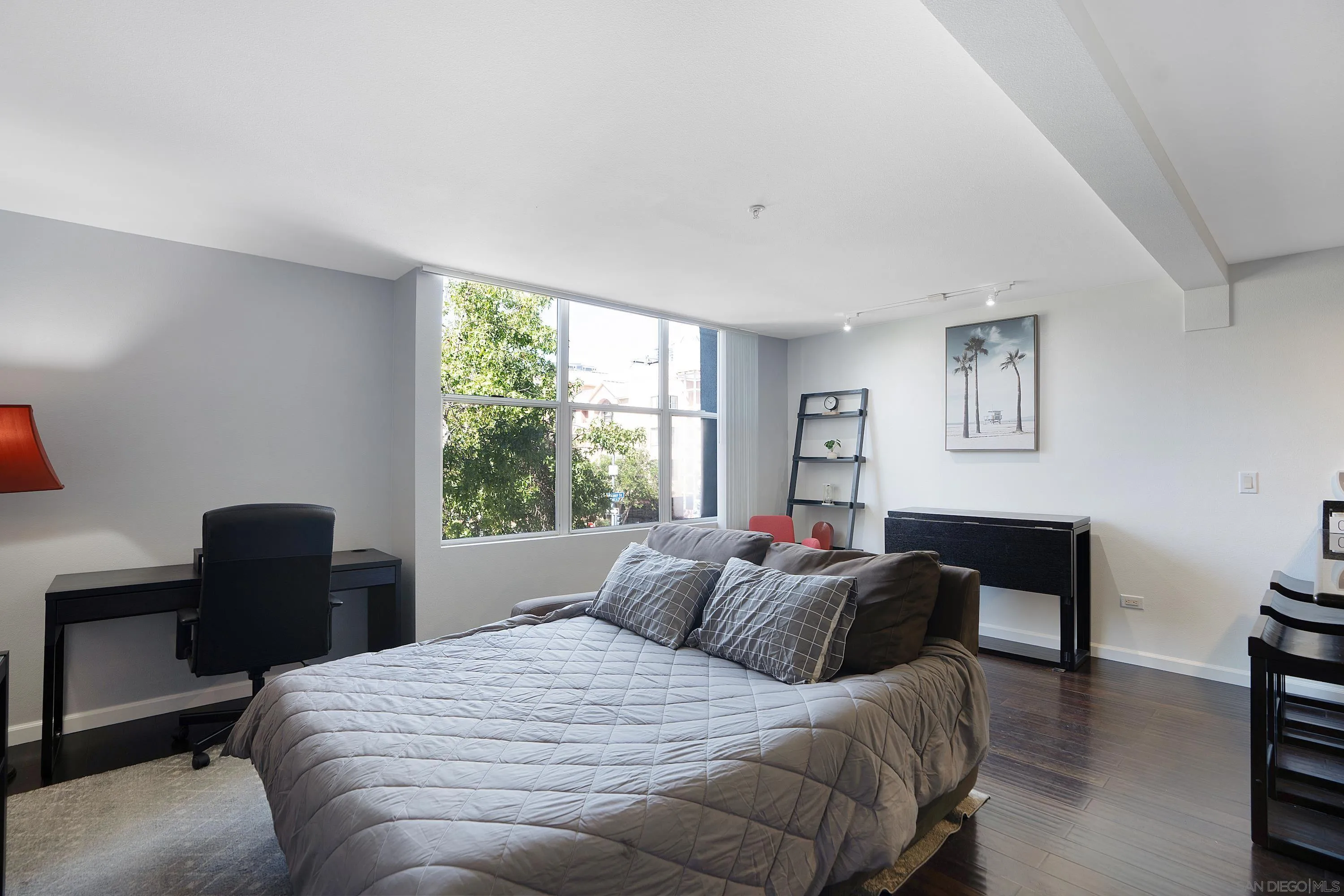 https://cdn.realtyfeed.com/cdn/127/250039286/c5eaa532f6e26512f0c533e236924d03.webp