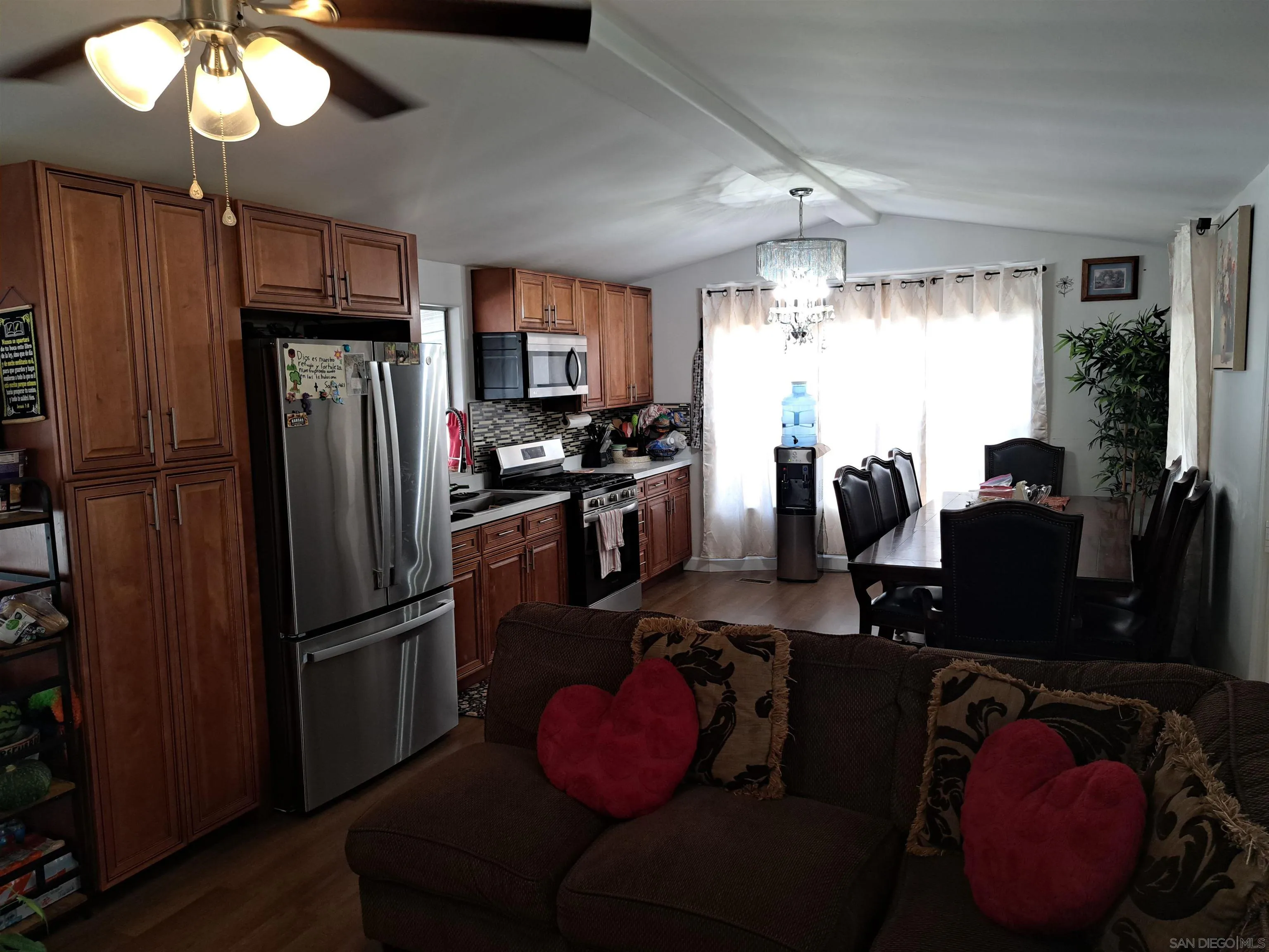 https://cdn.realtyfeed.com/cdn/127/250039290/07dc15d7dfc54729e89d51ed4efa43e1.webp