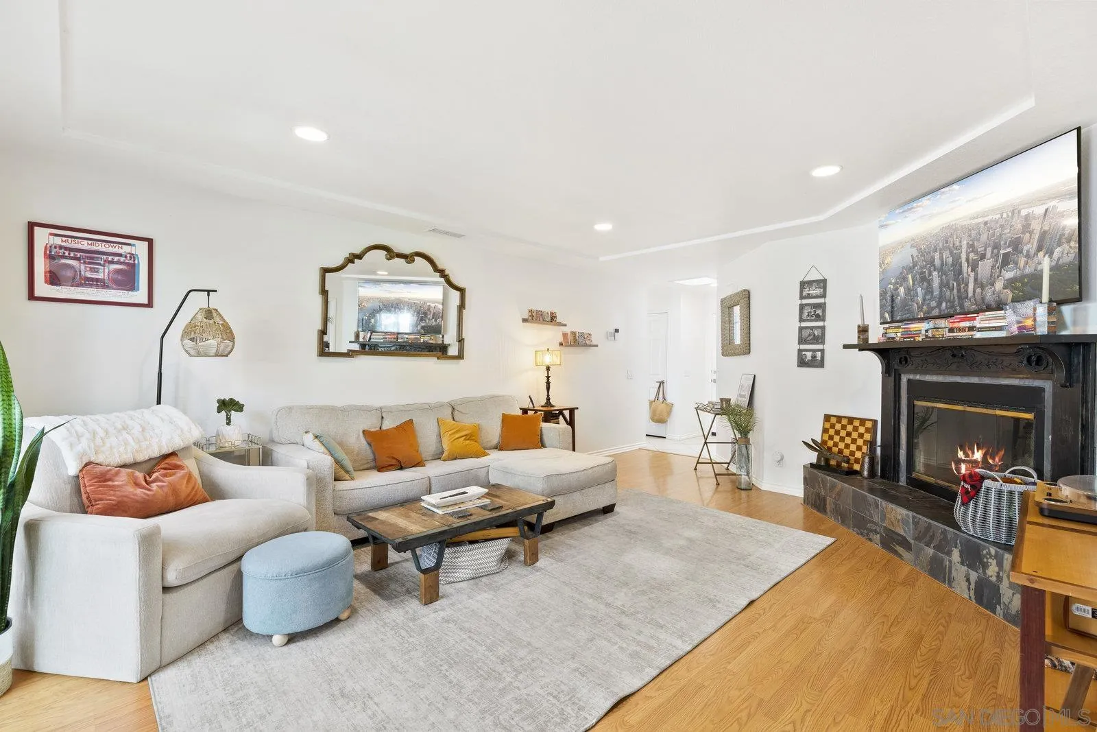 Photo #4: 250039294 Listing 