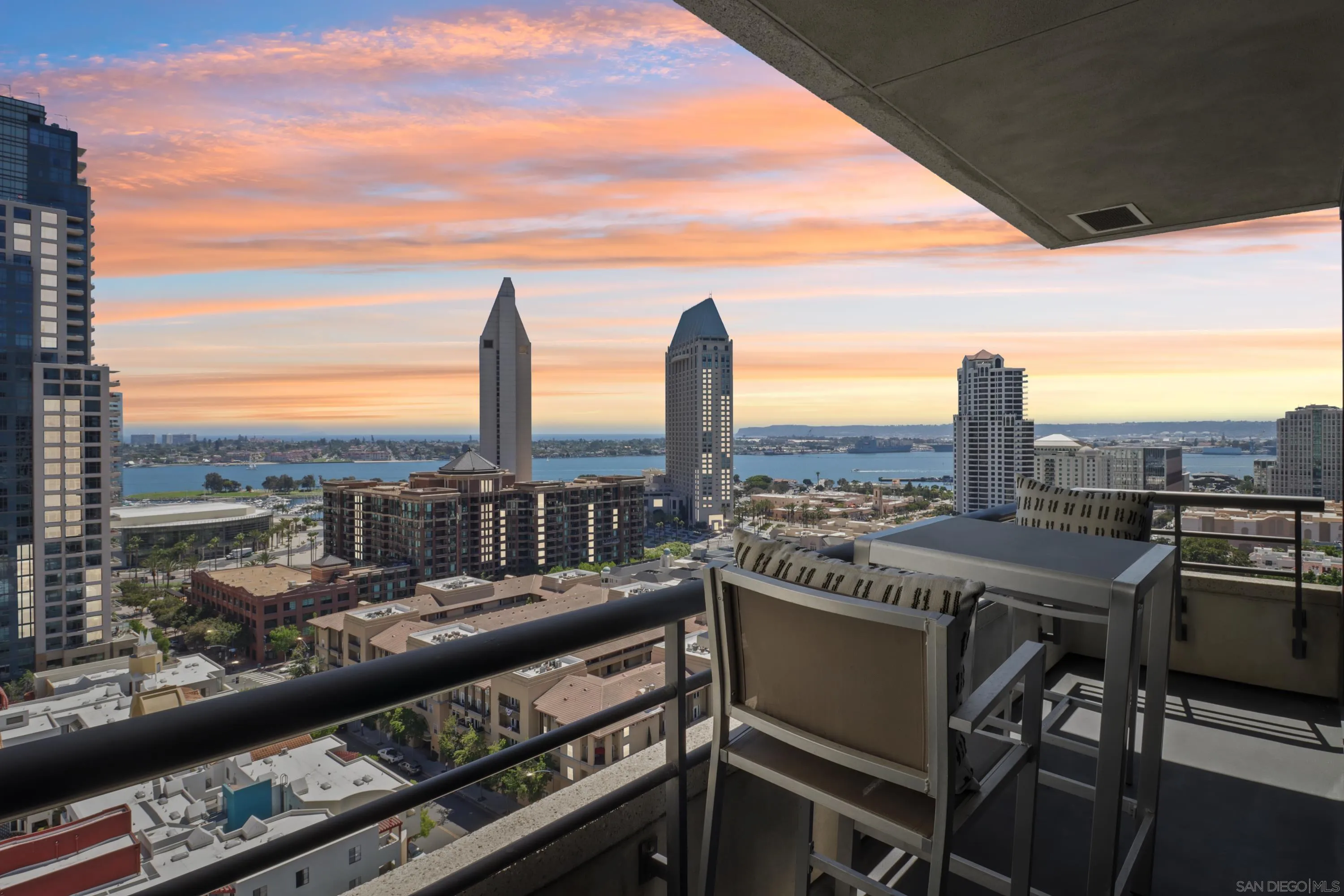 https://cdn.realtyfeed.com/cdn/127/250039305/8c29378181d6743bb6a4d5d66743786a.webp