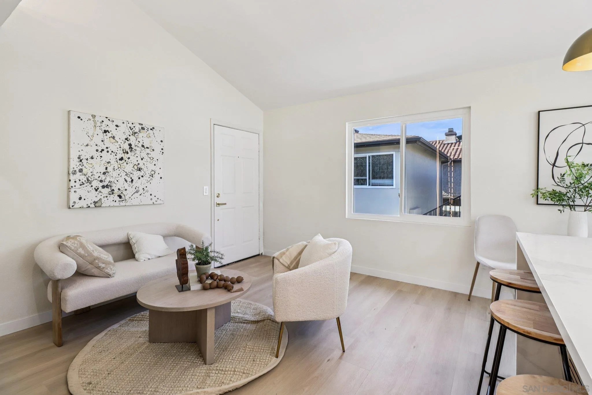 https://cdn.realtyfeed.com/cdn/127/250039308/171ebee4456f764528c21d53f833200f.webp