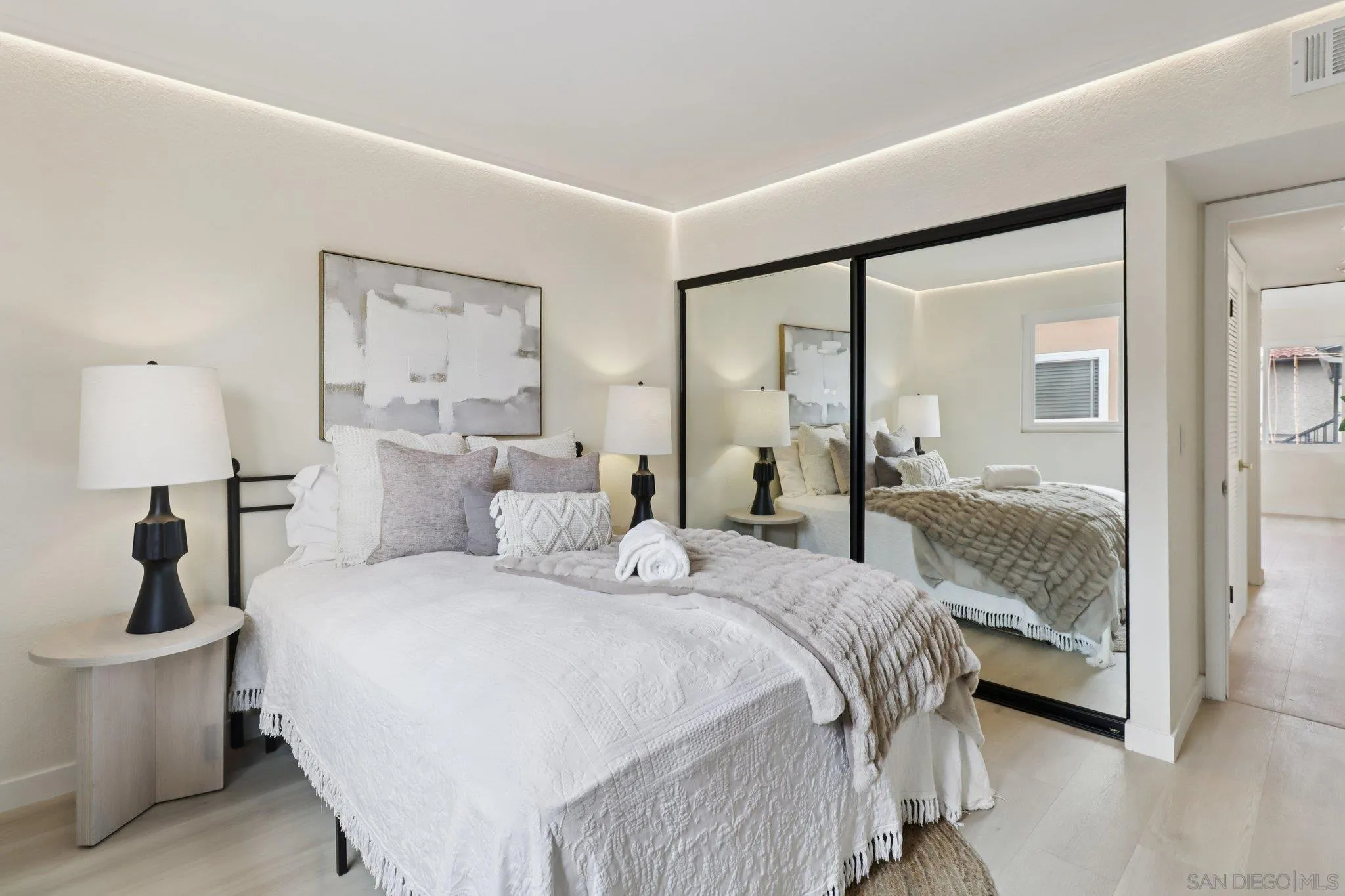 https://cdn.realtyfeed.com/cdn/127/250039308/610cddc712921f32577691f45af1acef.webp
