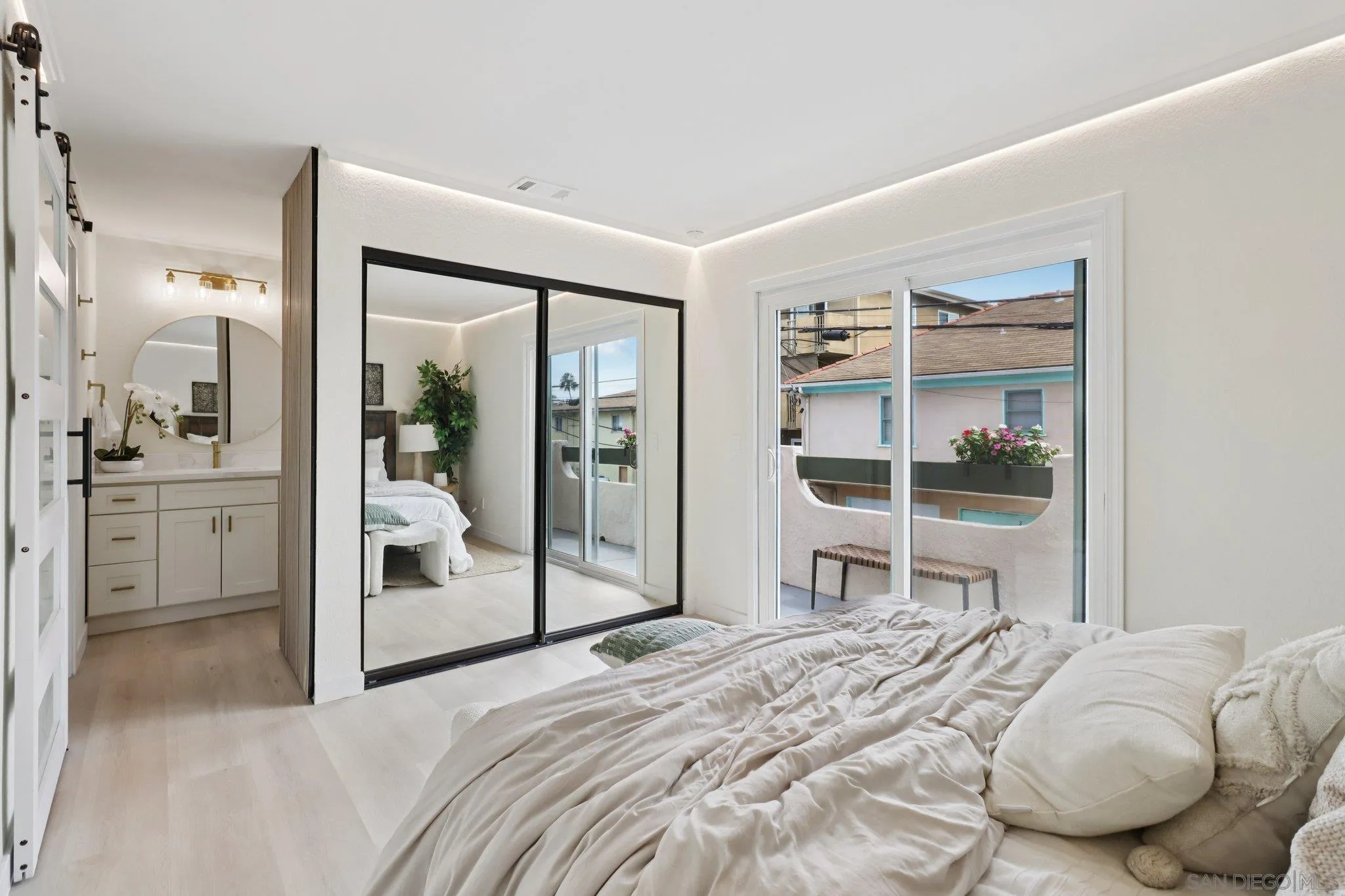 https://cdn.realtyfeed.com/cdn/127/250039308/8582fce2e546a7f107cc5668841bff5d.webp