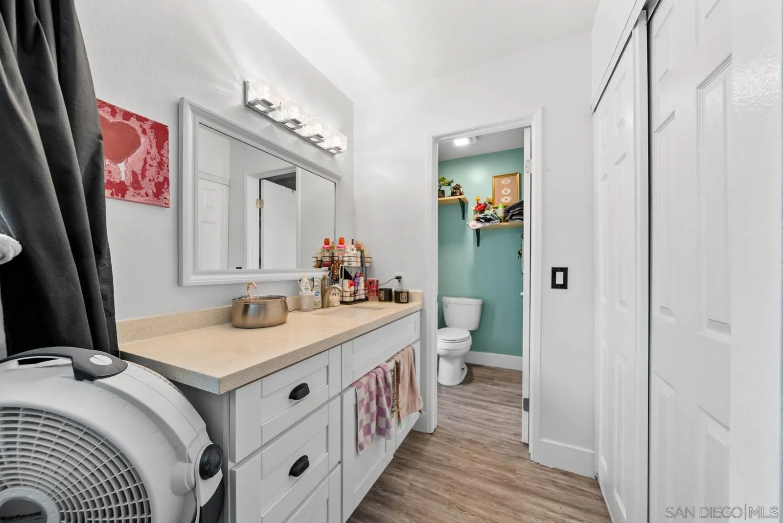 https://cdn.realtyfeed.com/cdn/127/250039310/02738b2079897496e90638d32f22c21c.webp