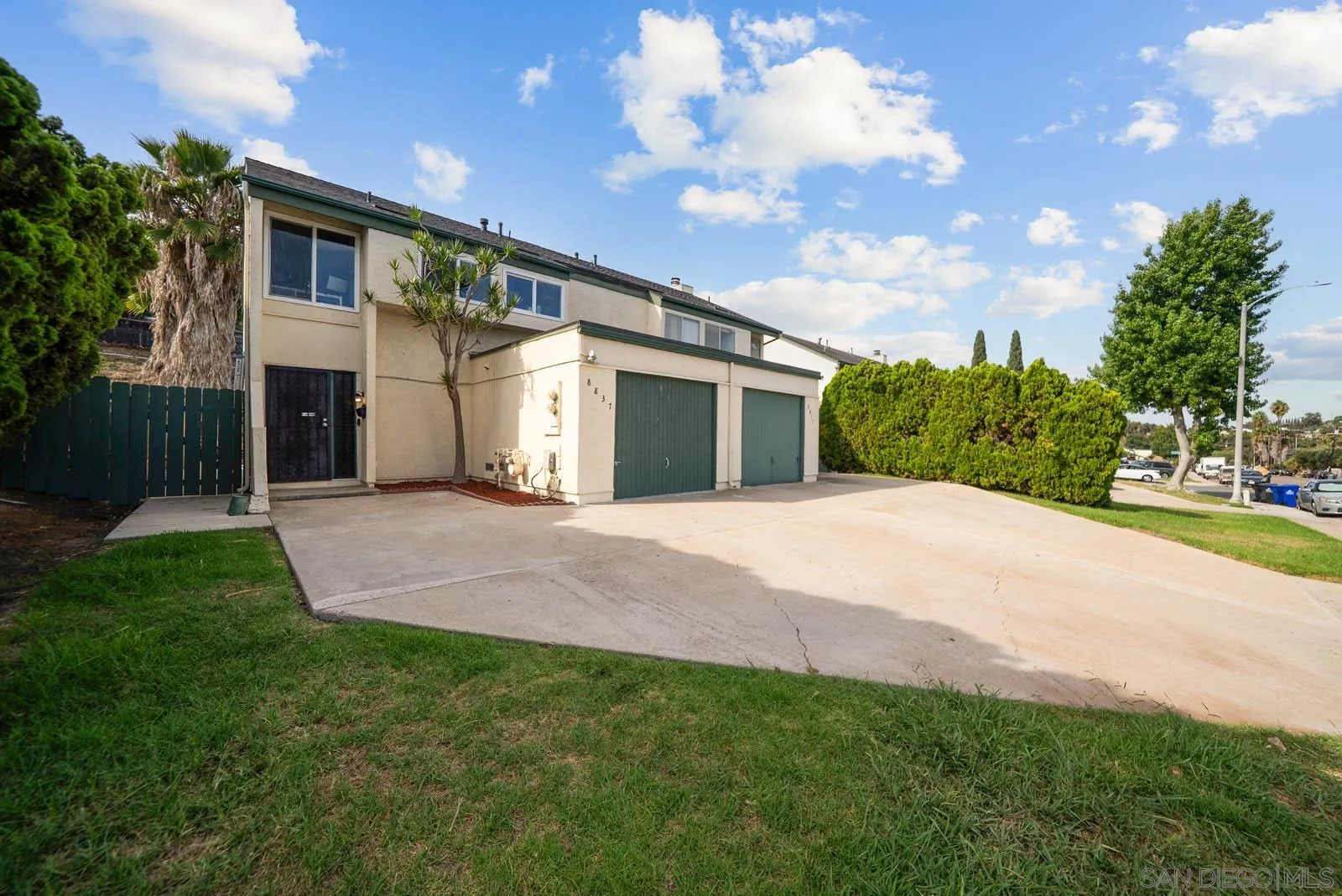 https://cdn.realtyfeed.com/cdn/127/250039310/6f2e8949b6dd1f85dd1f6d7fa8e8c9e0.webp