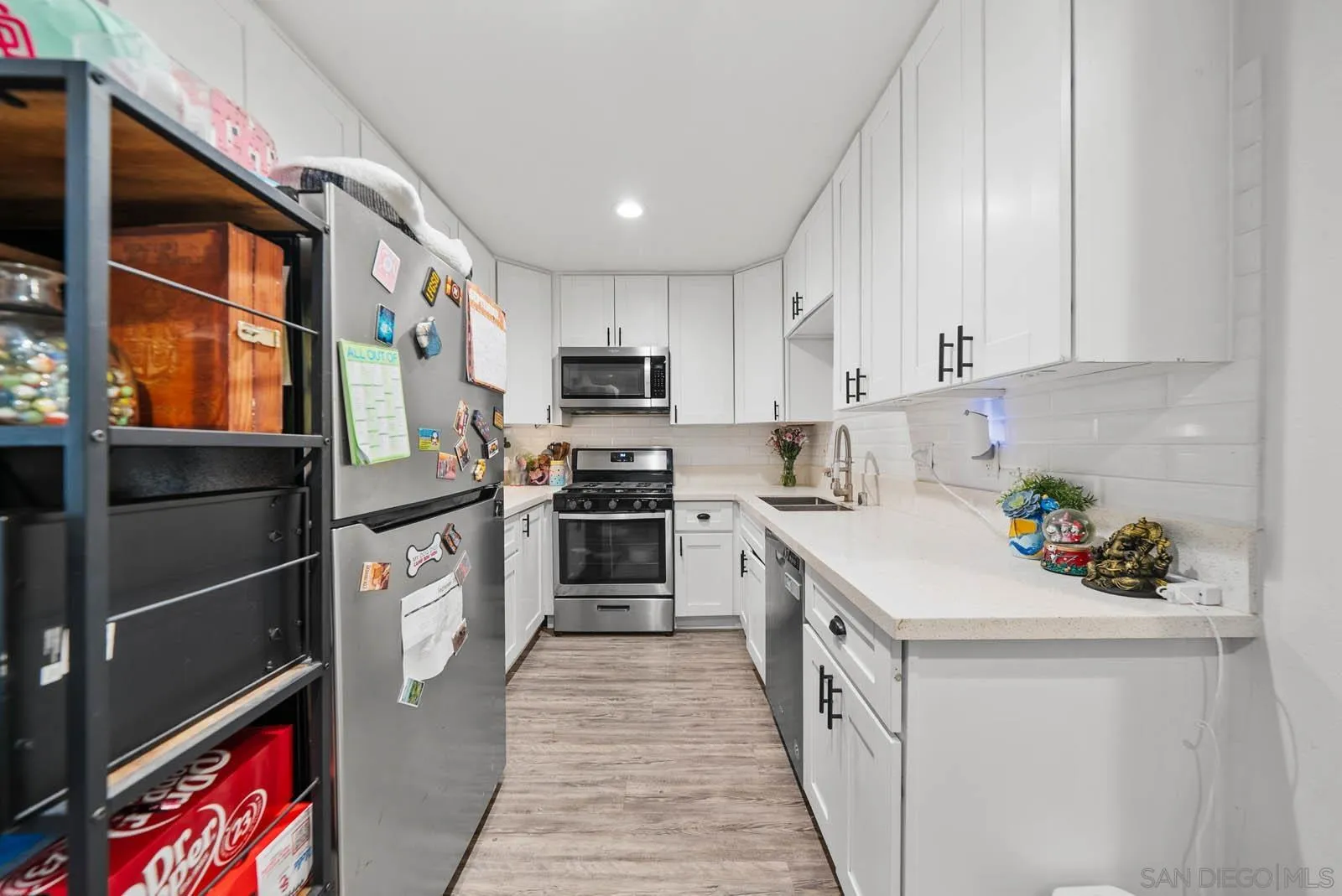 https://cdn.realtyfeed.com/cdn/127/250039310/c44cc49fbd886c9ee0511fdad0c9ab58.webp