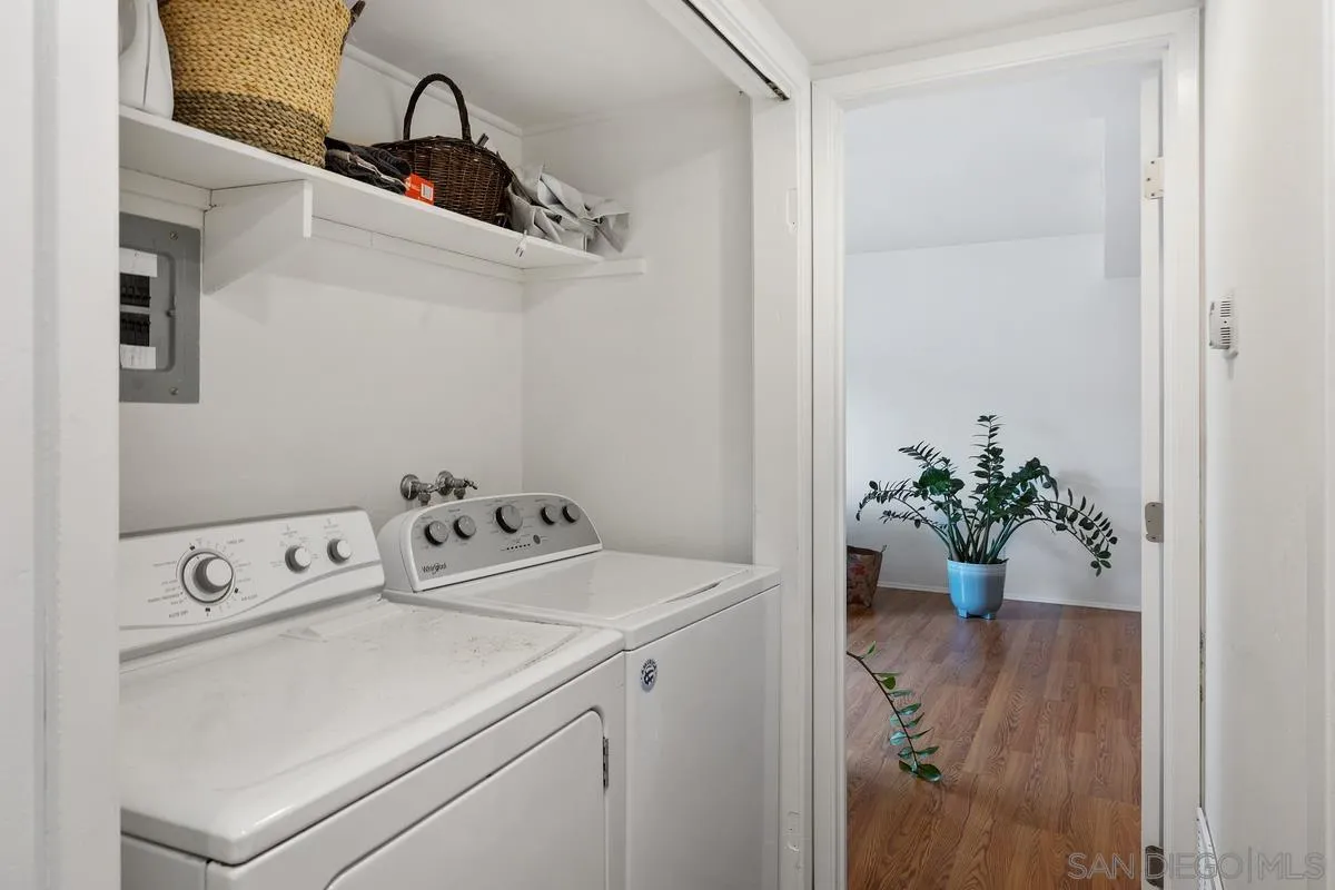https://cdn.realtyfeed.com/cdn/127/250039316/38a6839ed7fffe6ac19e3f957f505368.webp