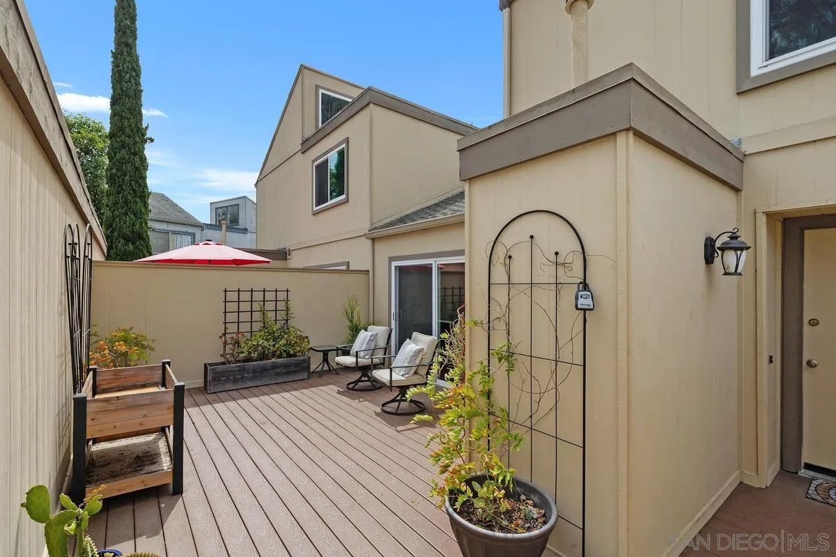 https://cdn.realtyfeed.com/cdn/127/250039316/771bd4ee786bf0fc967f15ae77c4e4ad.webp