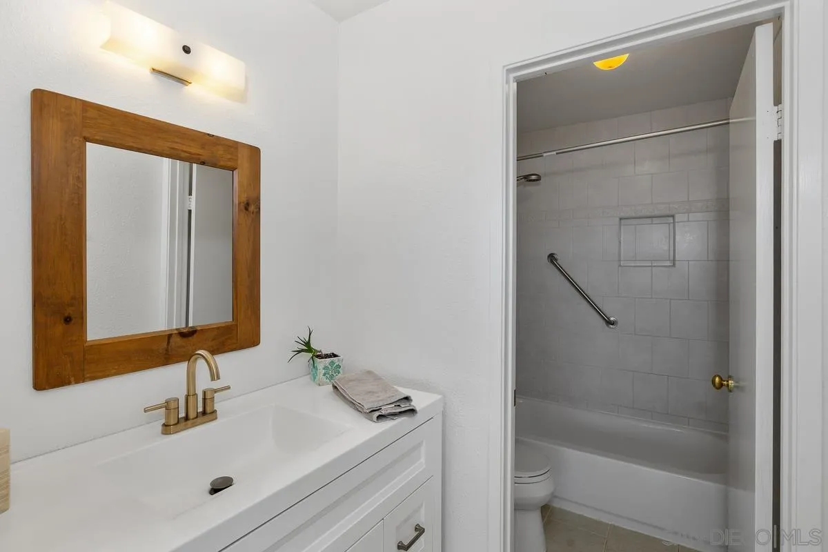 https://cdn.realtyfeed.com/cdn/127/250039316/c1d5b4767fa9d2cd9f8795dbcd0808cf.webp
