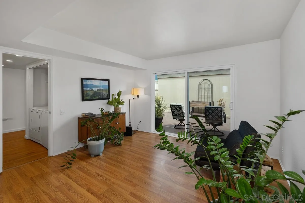 https://cdn.realtyfeed.com/cdn/127/250039316/c426d25eecd19d82709118de4b90057d.webp