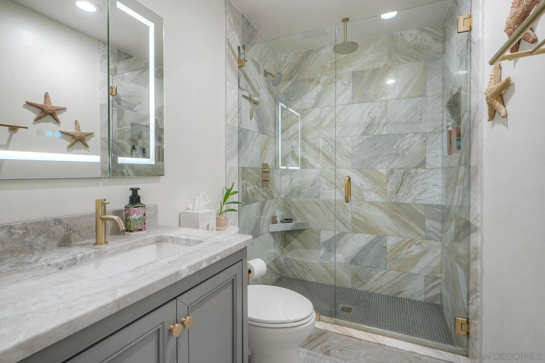 https://cdn.realtyfeed.com/cdn/127/250039318/3774f8a90f3b3e907bc9d2b39b567b55.webp