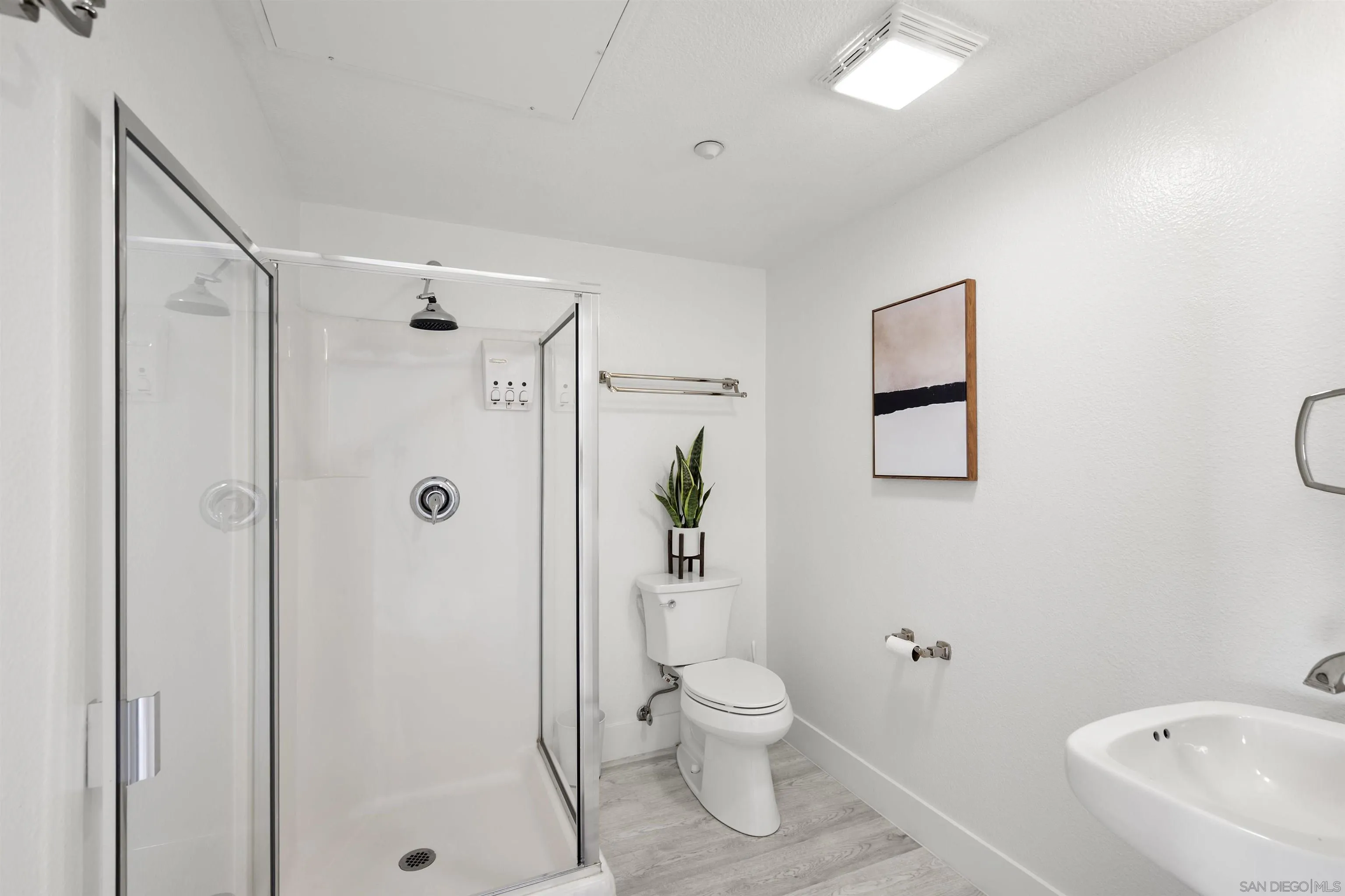 https://cdn.realtyfeed.com/cdn/127/250039324/9d2ba6f885991b9cefce5b82d63deaf8.webp