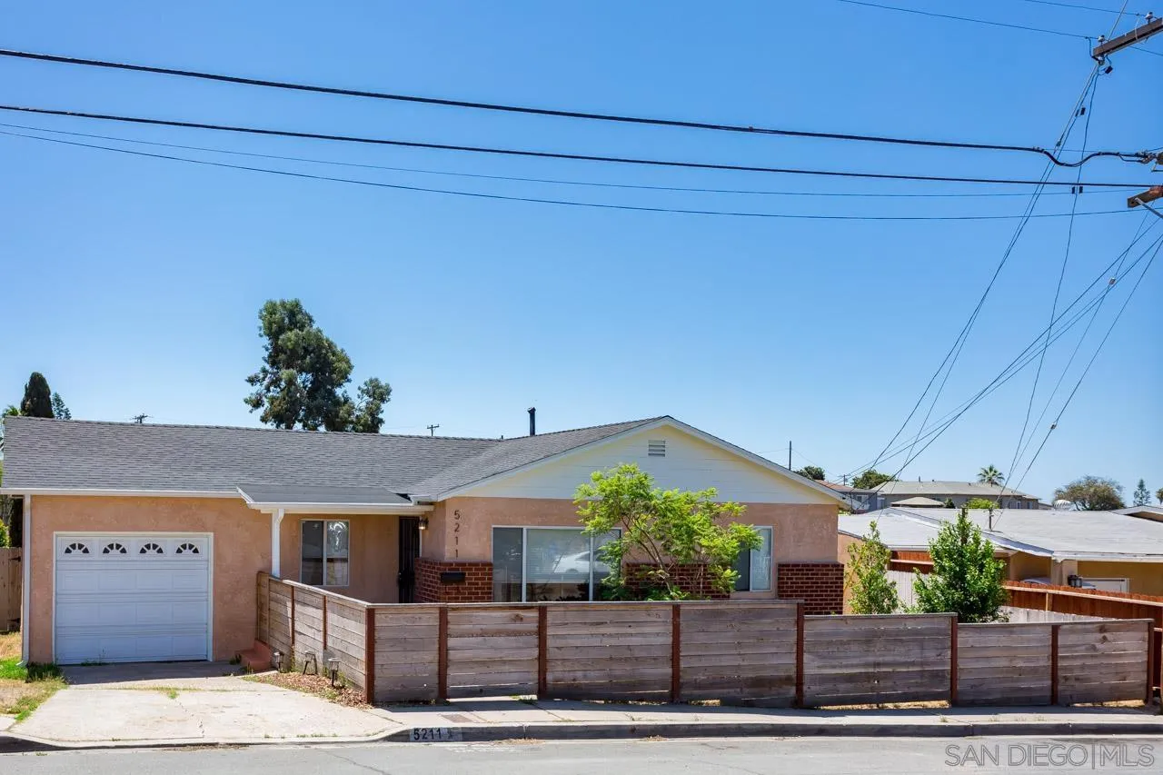 https://cdn.realtyfeed.com/cdn/127/250039327/4fa5f8090b60b0cedd5bdfcd3b85a4e7.webp