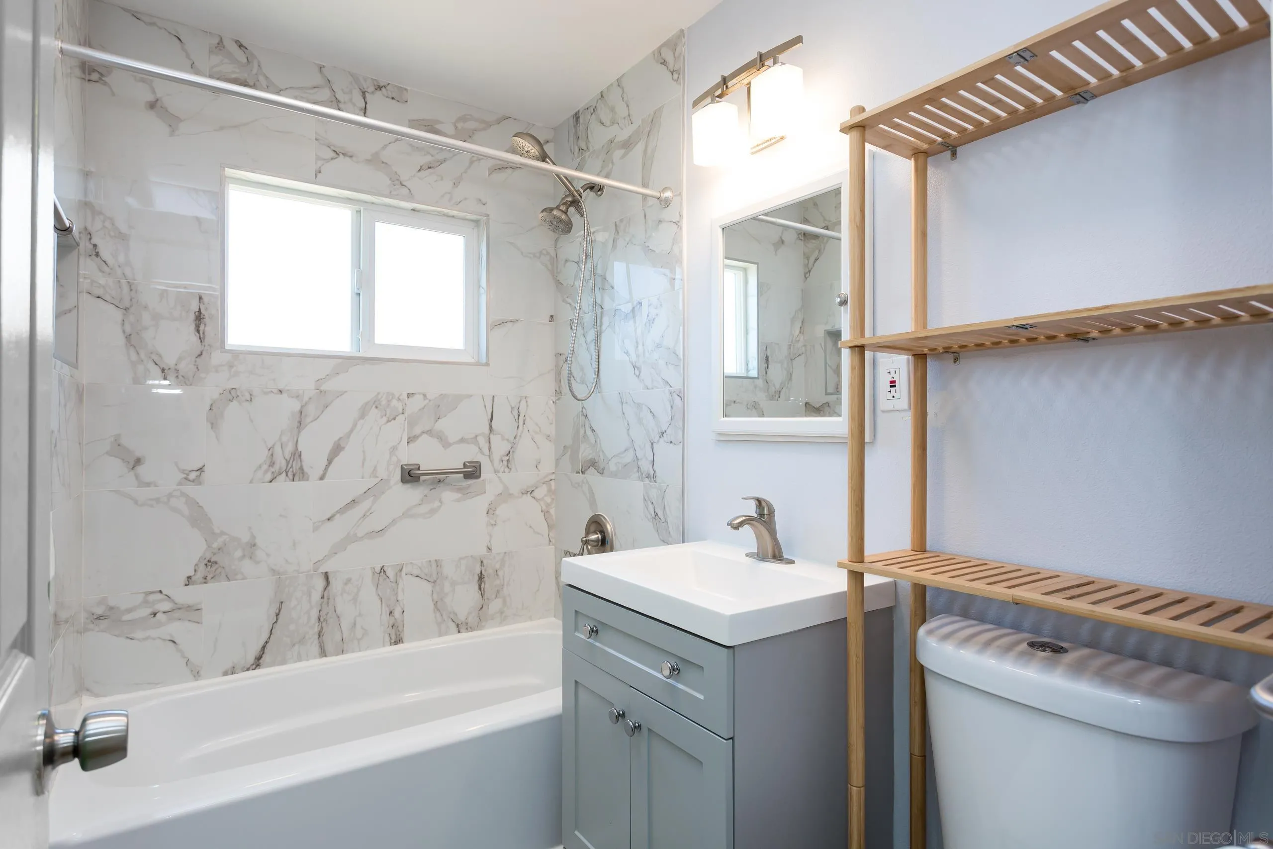 https://cdn.realtyfeed.com/cdn/127/250039327/bb4fe46fb5faa3cacb6d5f129708fe5a.webp