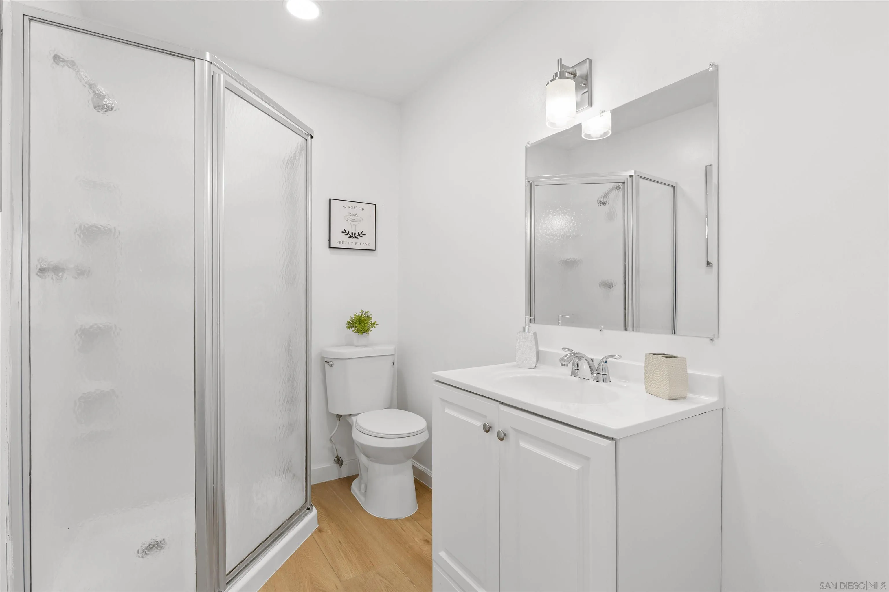 https://cdn.realtyfeed.com/cdn/127/250039331/8187a3d9afb6f6803d9ee40e17fa4ba9.webp