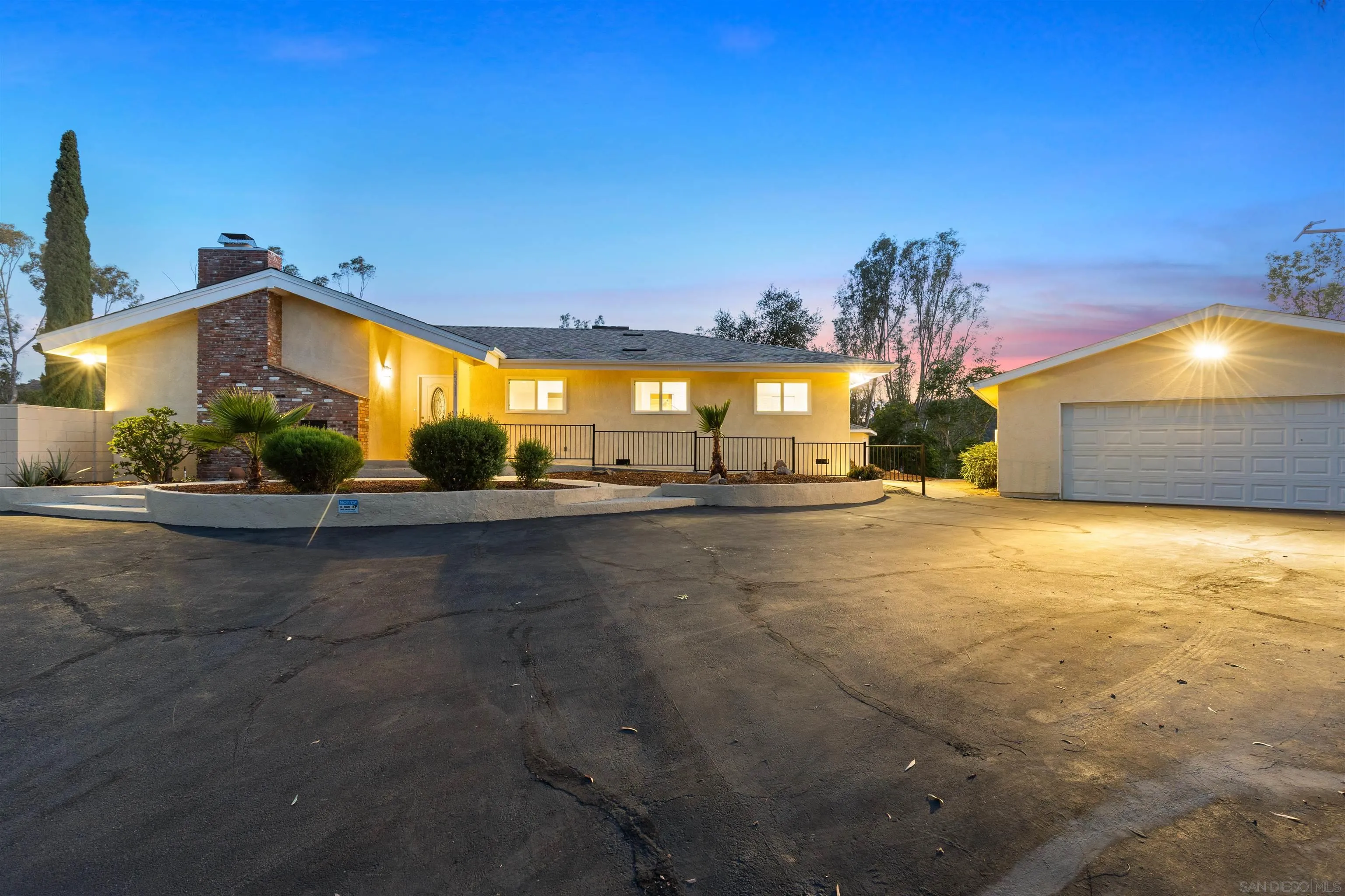 https://cdn.realtyfeed.com/cdn/127/250039331/c5ad3aca7937e1e6793a9ccd52149cf4.webp
