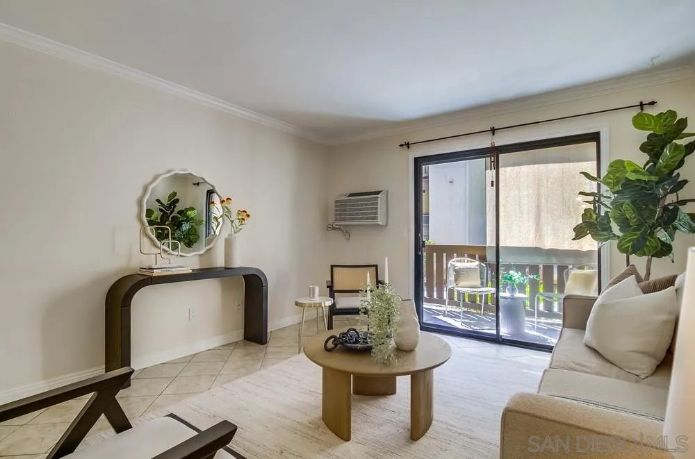 Photo #7: 250039343 Listing: Photo #7