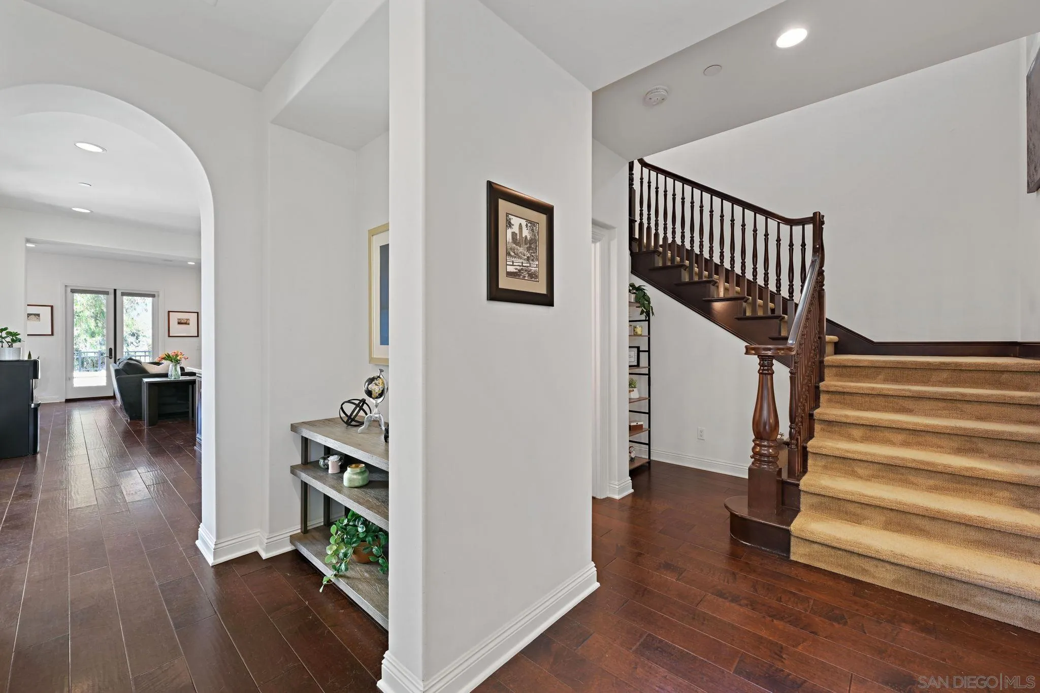 https://cdn.realtyfeed.com/cdn/127/250039358/48b7bebc9887758523fbf52f938f7c21.webp