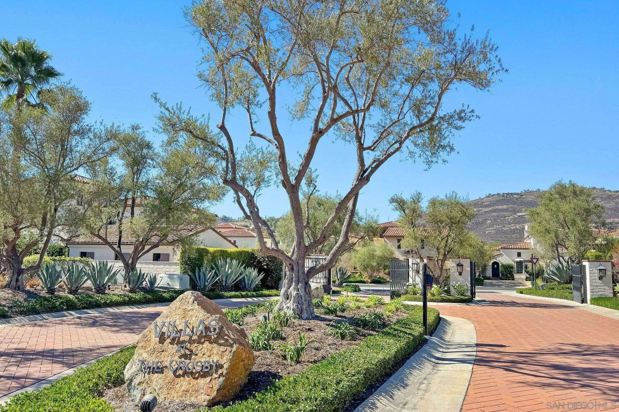 https://cdn.realtyfeed.com/cdn/127/250039358/717494d69a4ffe7a6816bff0d16f5e94.webp