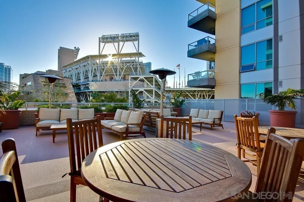 https://cdn.realtyfeed.com/cdn/127/250039359/f828e031477f26e37bc3064d3f0f58d0.webp