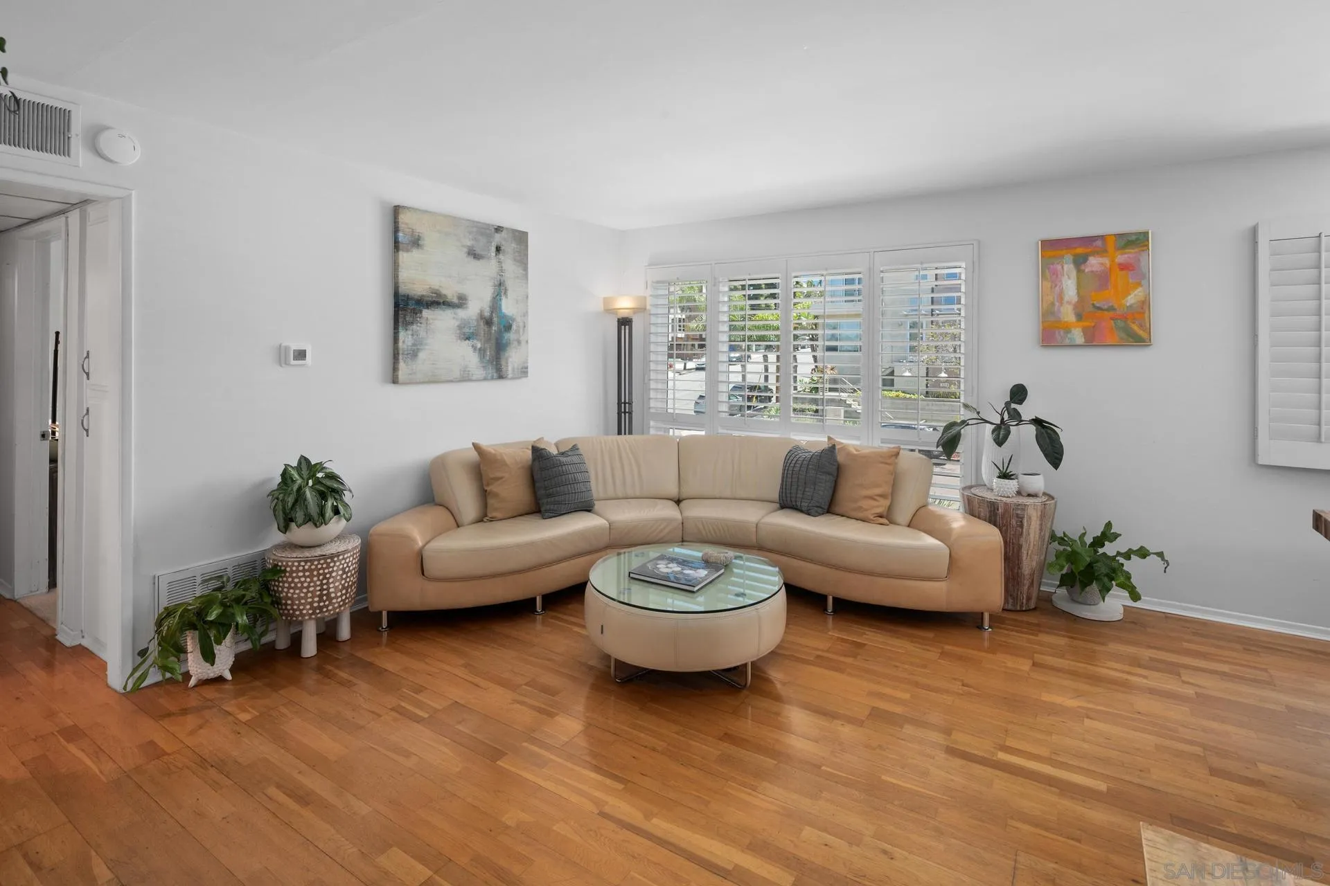 https://cdn.realtyfeed.com/cdn/127/250039360/0c989403d3f3243e6c61d0e1964be1d9.webp