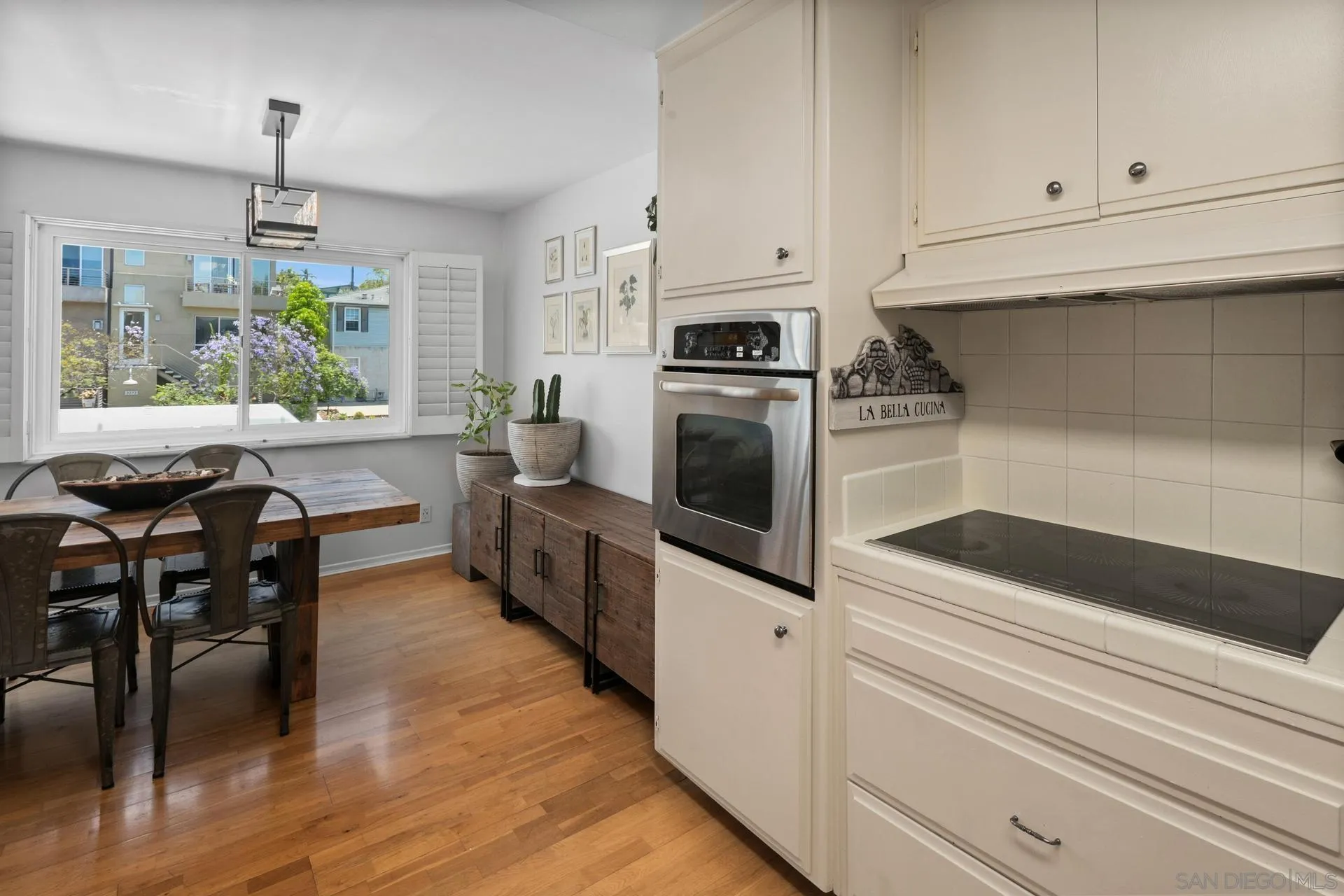 https://cdn.realtyfeed.com/cdn/127/250039360/f7208c482450eeaaff7d1cf1d65aab8b.webp