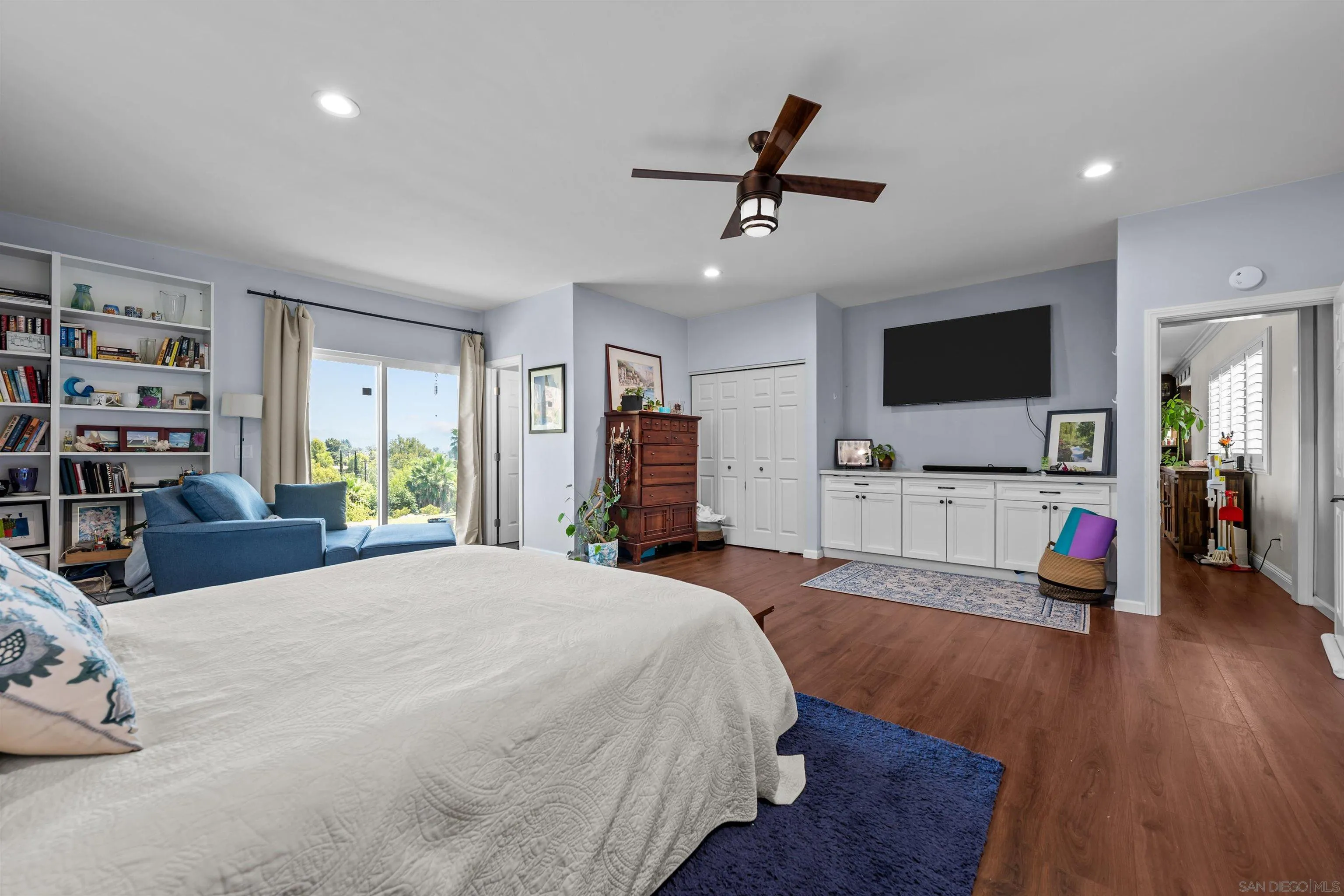 https://cdn.realtyfeed.com/cdn/127/250039364/4bfac7f9370f6da2639dff9ab15633d8.webp