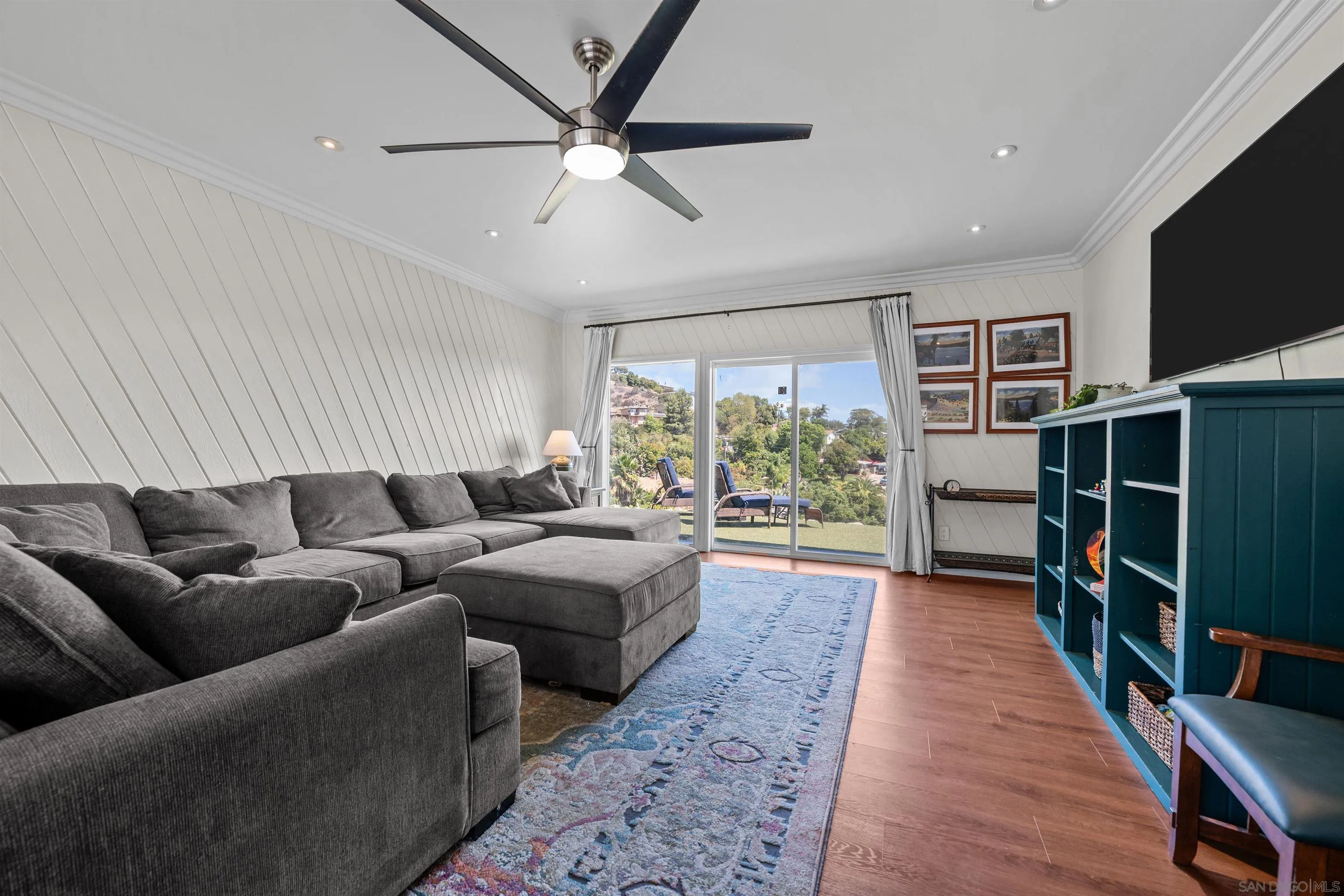 https://cdn.realtyfeed.com/cdn/127/250039364/99f39c784b54a235e861b0a49dfae793.webp