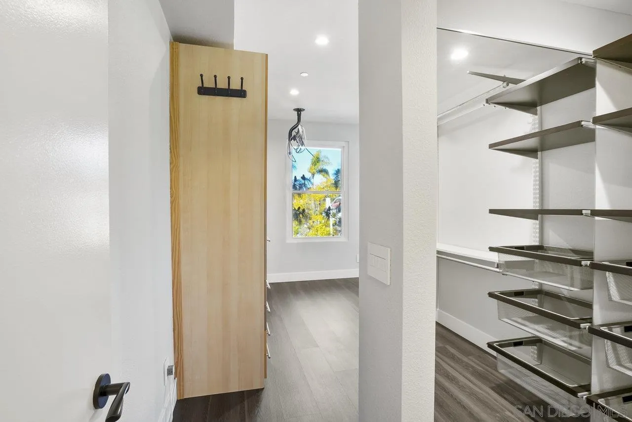 https://cdn.realtyfeed.com/cdn/127/250039368/8c00b1dc0df87a625fe79c426817dbe7.webp