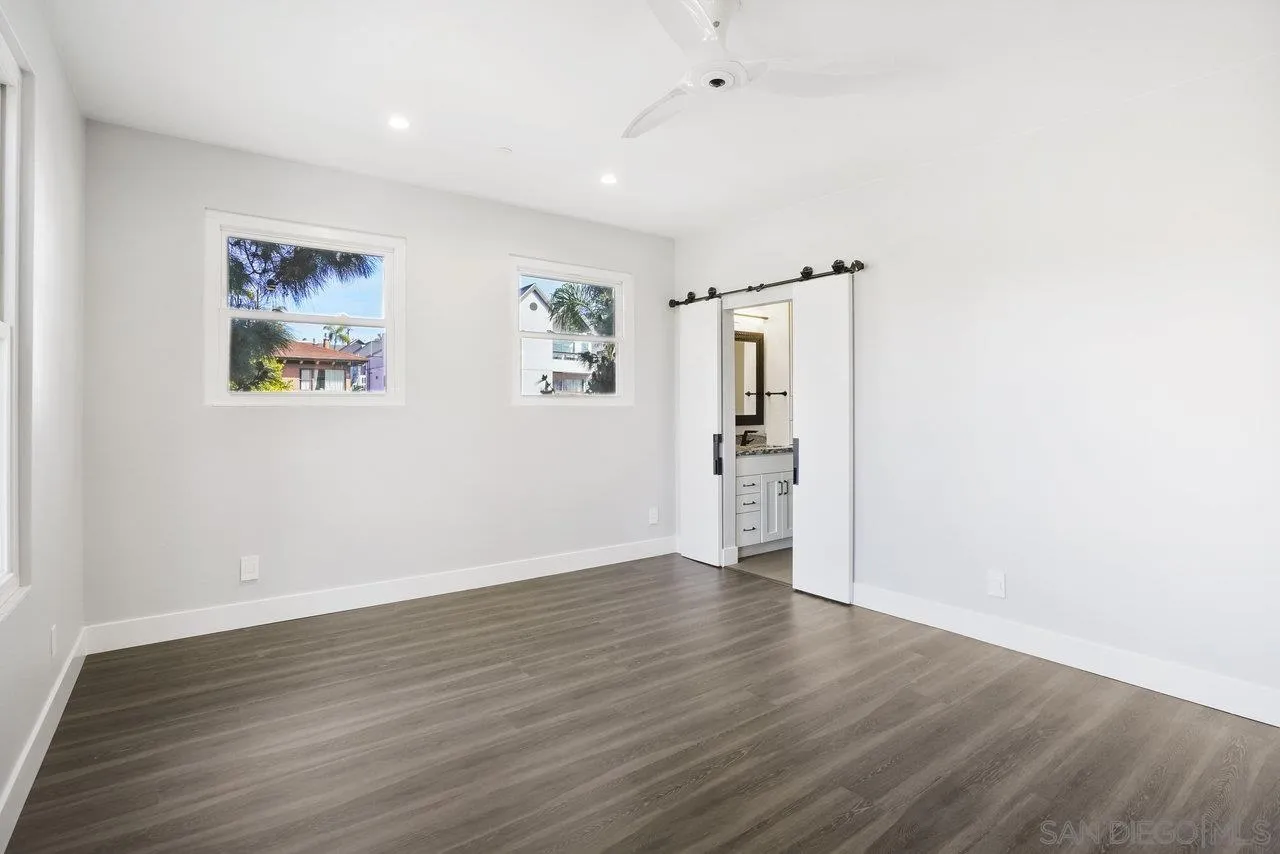 https://cdn.realtyfeed.com/cdn/127/250039368/949140ec05d88a78a9e6bfc9c1b72c30.webp