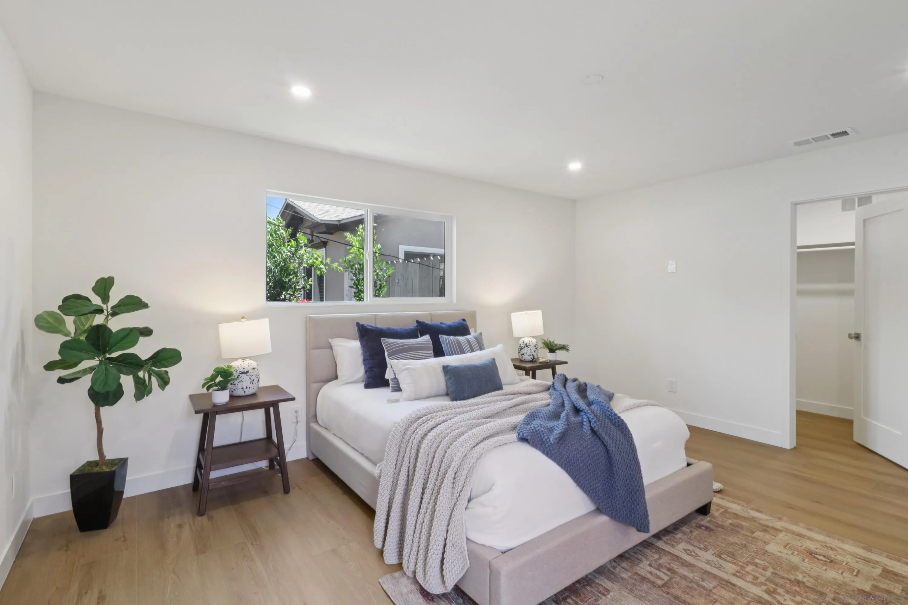 https://cdn.realtyfeed.com/cdn/127/250039370/445cbb84207c09711f86d794d3a6b116.webp