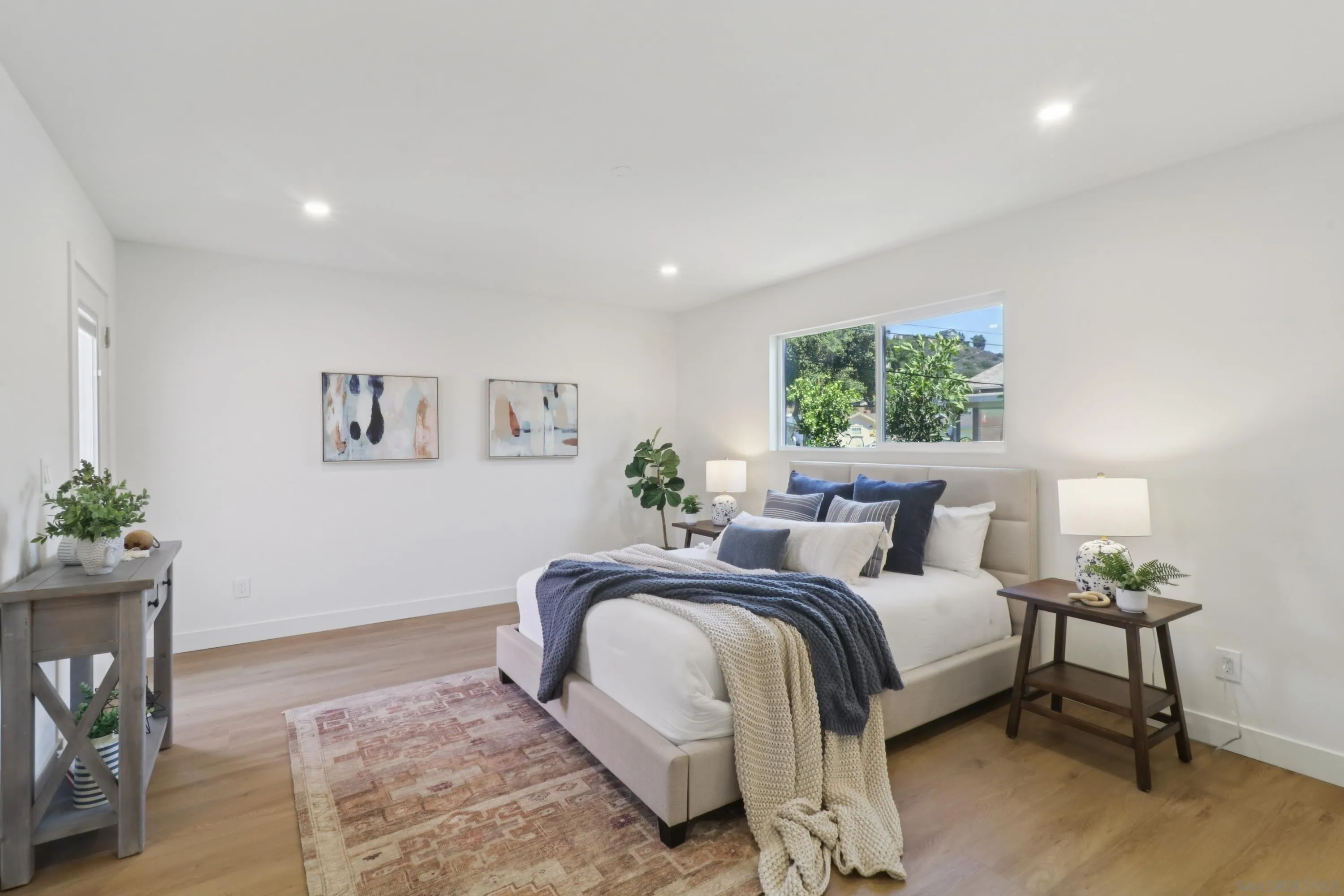 https://cdn.realtyfeed.com/cdn/127/250039370/d8c6cef9b5f8135f348d82fa31ba597e.webp