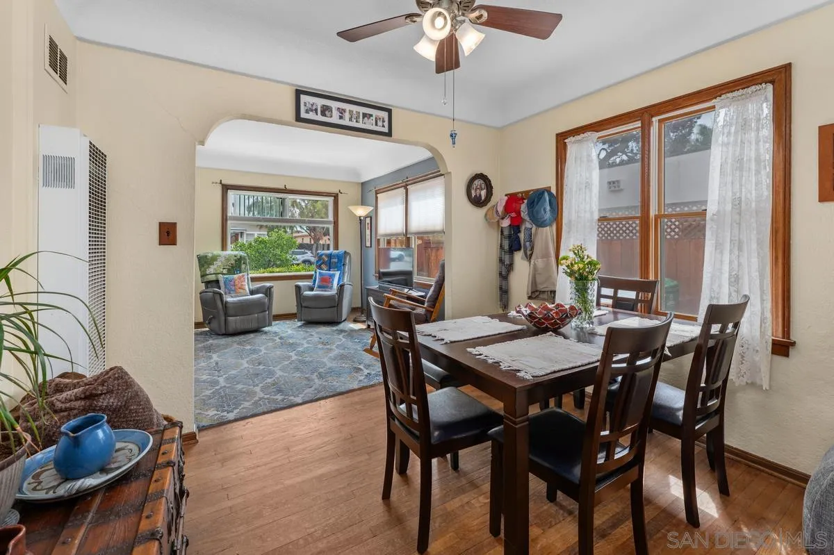 https://cdn.realtyfeed.com/cdn/127/250039374/9f95dabf943e8b83f6b2e6586c104498.webp