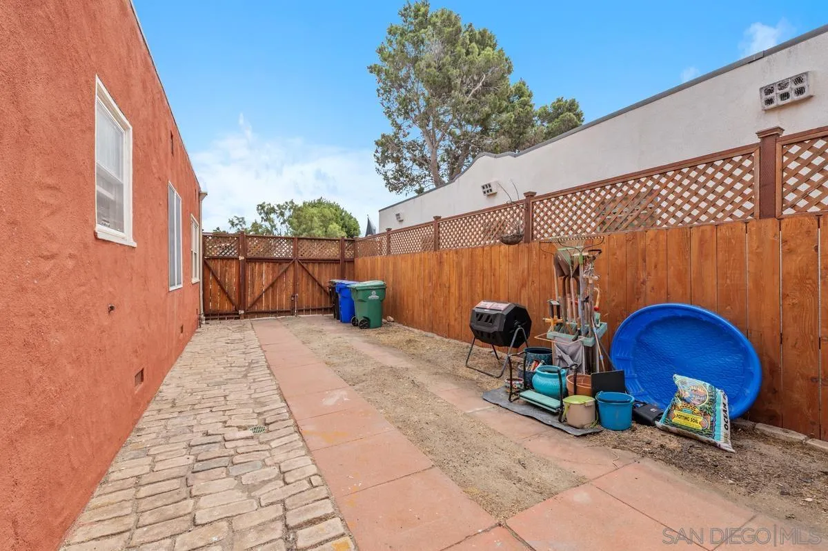https://cdn.realtyfeed.com/cdn/127/250039374/a5e97b034ebc79d0b745629d2f3500cb.webp