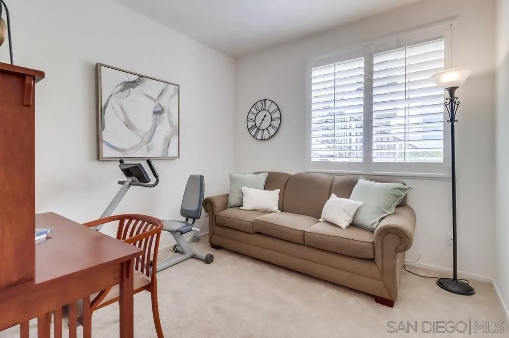 https://cdn.realtyfeed.com/cdn/127/250039383/e62fcad4f5d43667bca71aa0f0c151f7.webp